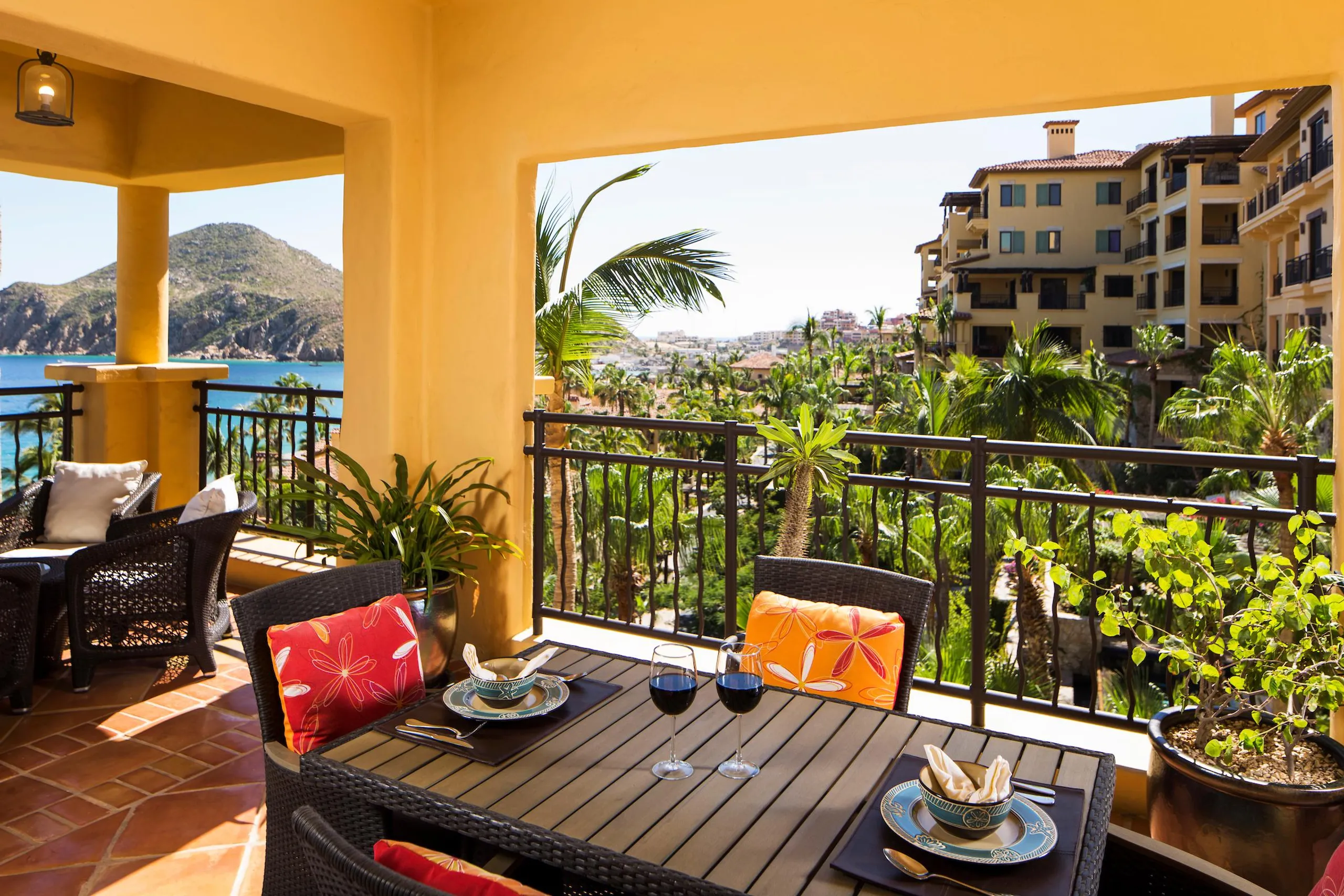Elite Cabo Vista Estate With Stunning Ocean Views — photograph 9