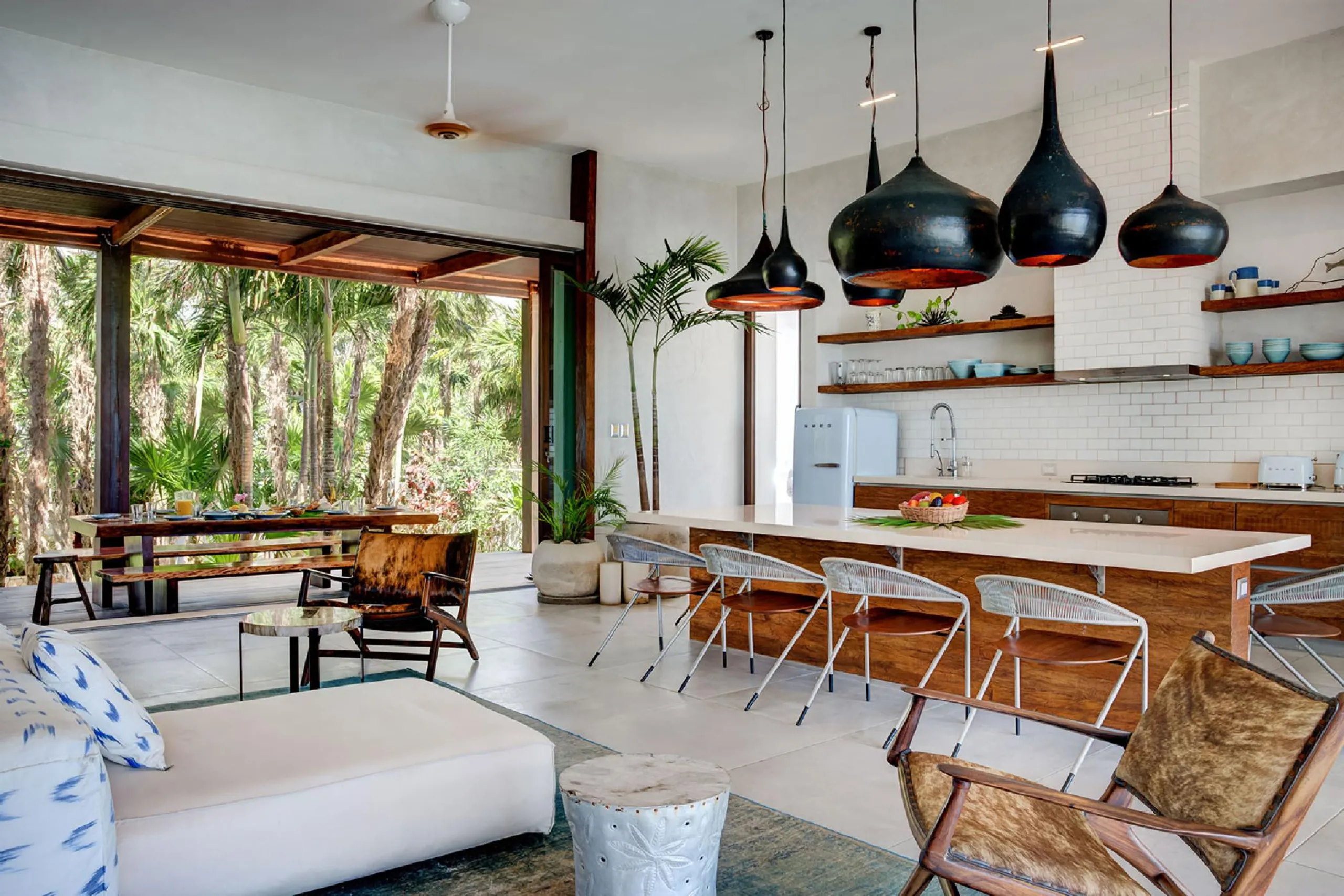 Tulum Beach Front Eco-Villa with Infinity Pool and Stunning Ocean Views — photograph 12