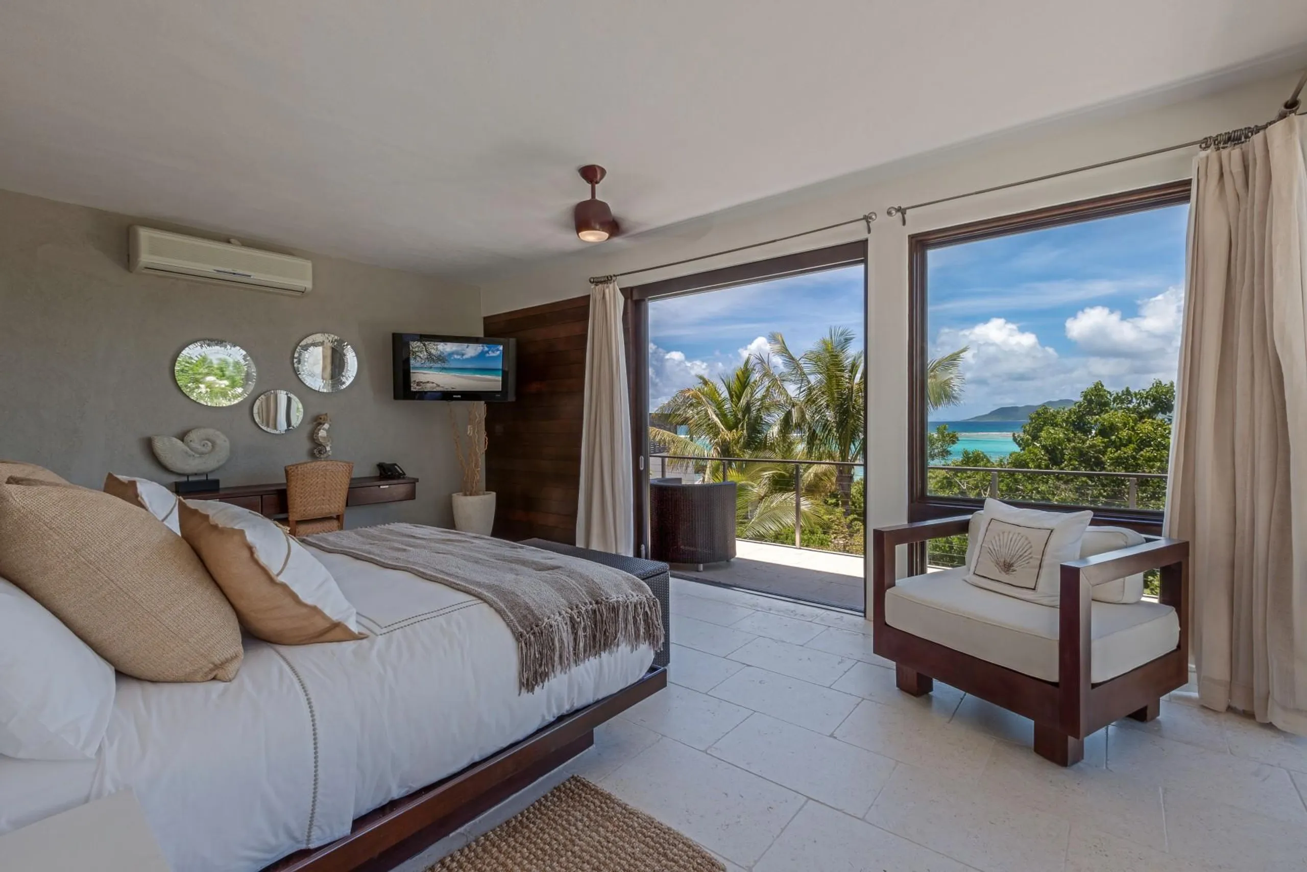 Pocket Listing: Serene Little Harbour Villa with Pool Views — photograph 9