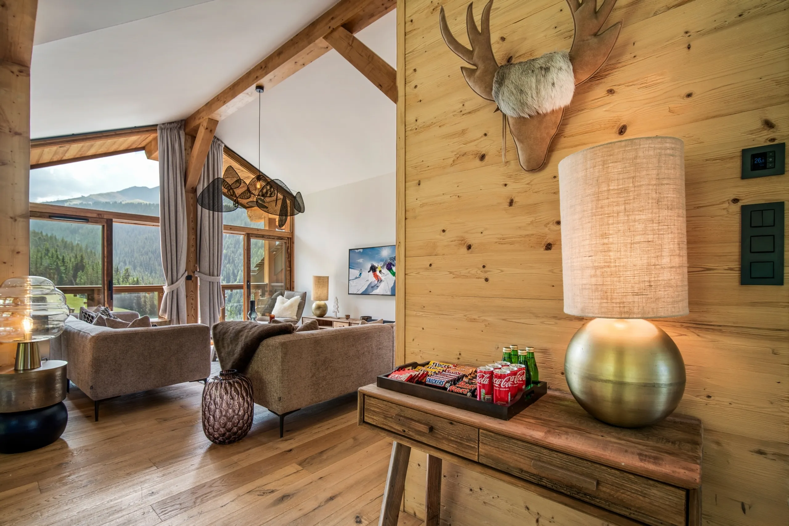 Refined Courchevel 4Bedroom Villa with Mountain Views — photograph 9