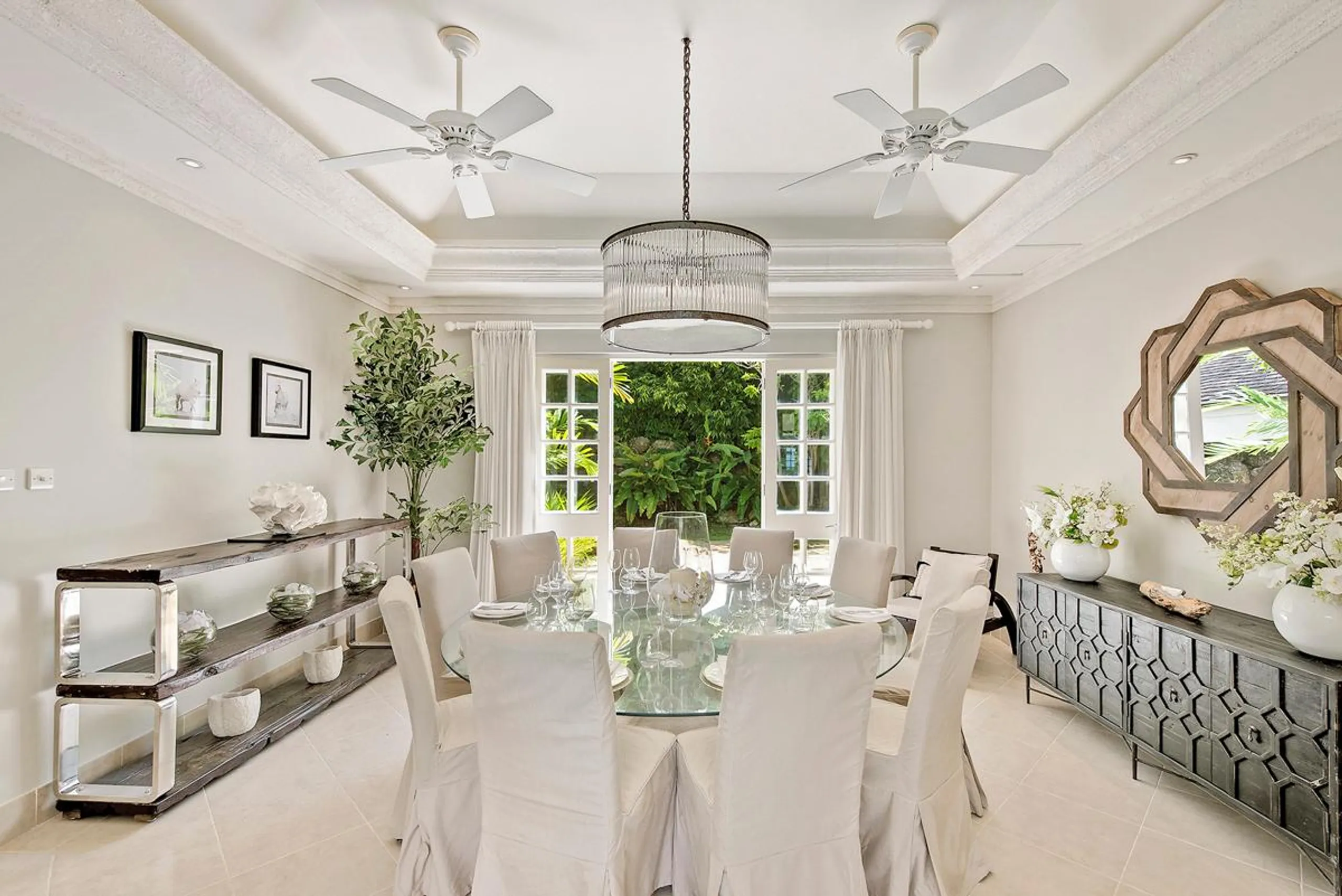 Top-of-the-line Bajan Villa with Private Pool and Beach Views — photograph 8