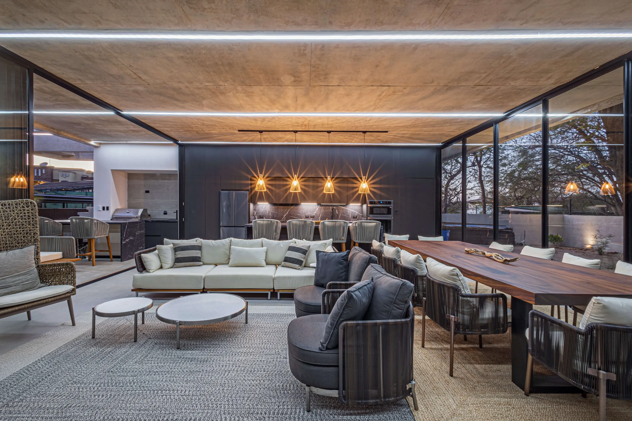 Modern 6-Bedroom Villa with Private Pool, Panoramic and  Floor-to-Ceiling Views — photograph 8