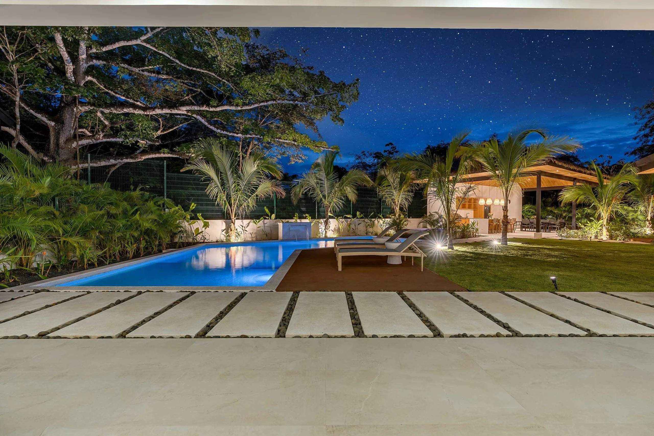 Luxurious 17-Suite Villa in Hacienda Pinilla with Private Pools — photograph 9