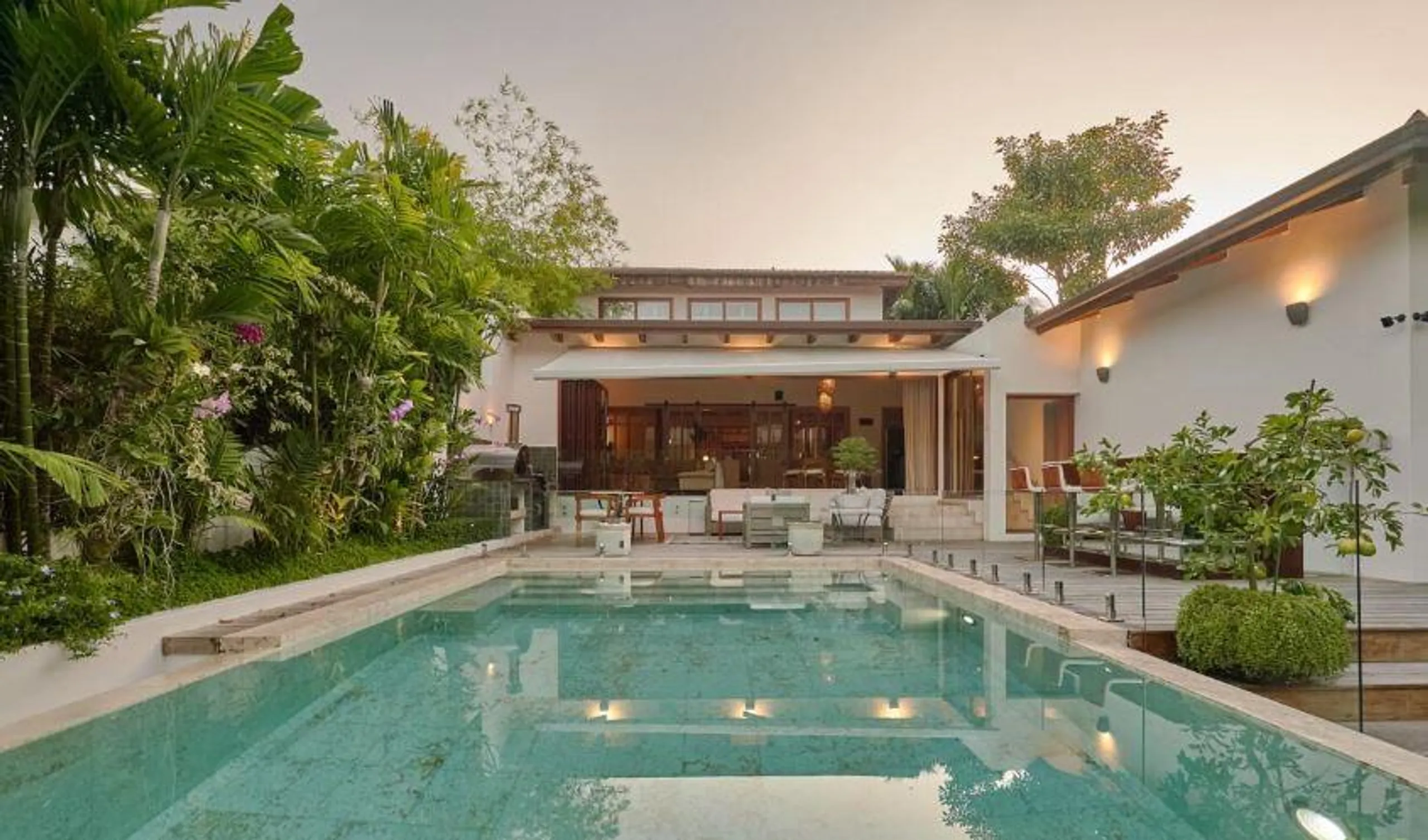 Sophisticated Villa with Private Heated Infinity Pool and Proximity to the Marina, Casa de Campo