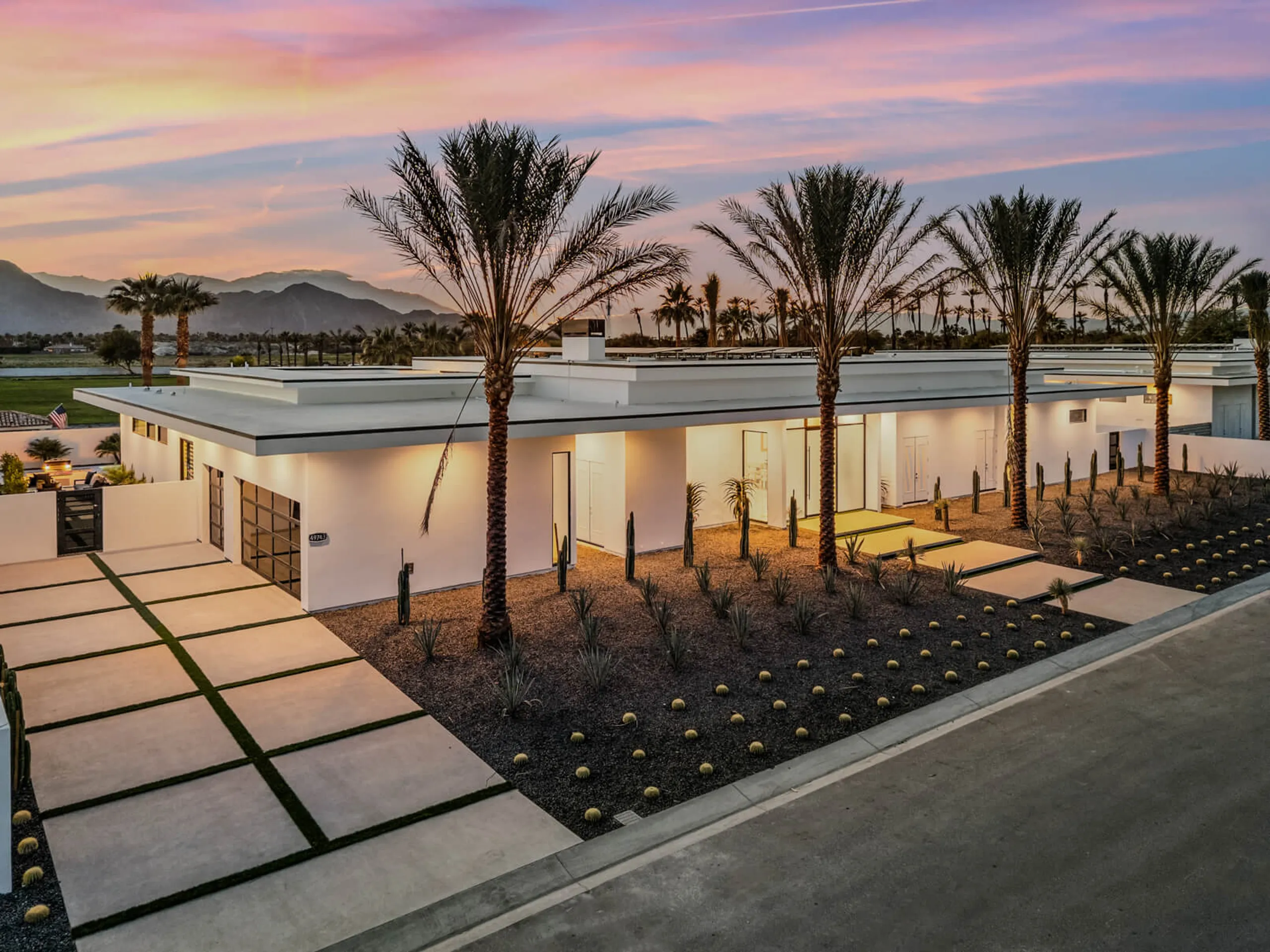 Elite Resort-Style Villa with Private Pool and Stunning Views — photograph 12