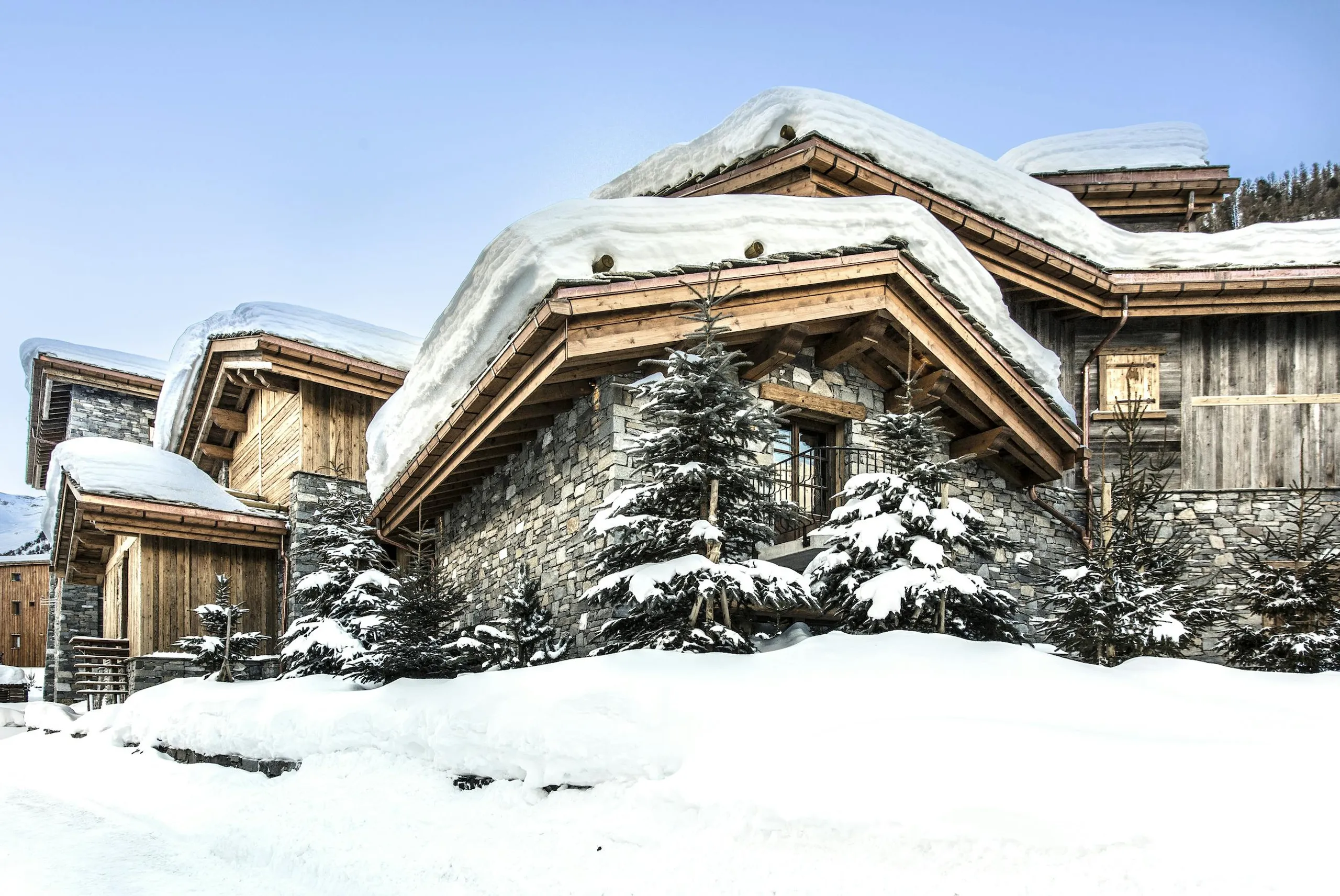 French Alps Elysium Chalet with Indoor Pool and Spa — photograph 6