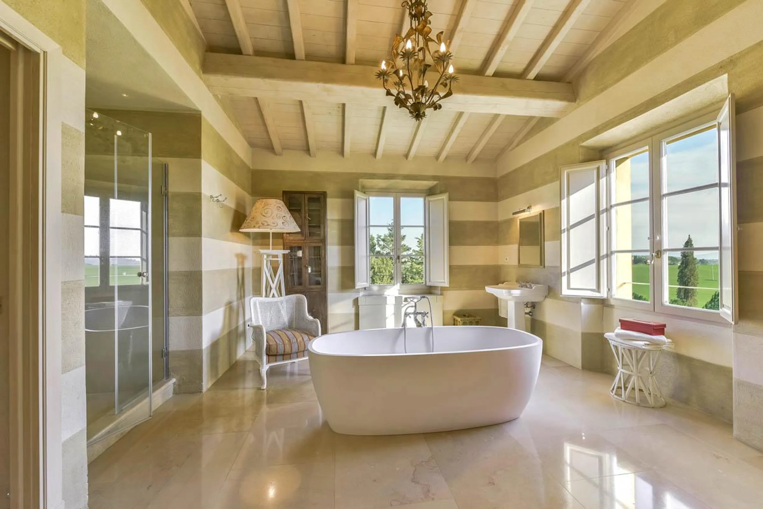 Idyllic 9-Bedroom Tuscan Villa with Private Pool, Stunning Grounds, and Hotel-Grade Services — photograph 9