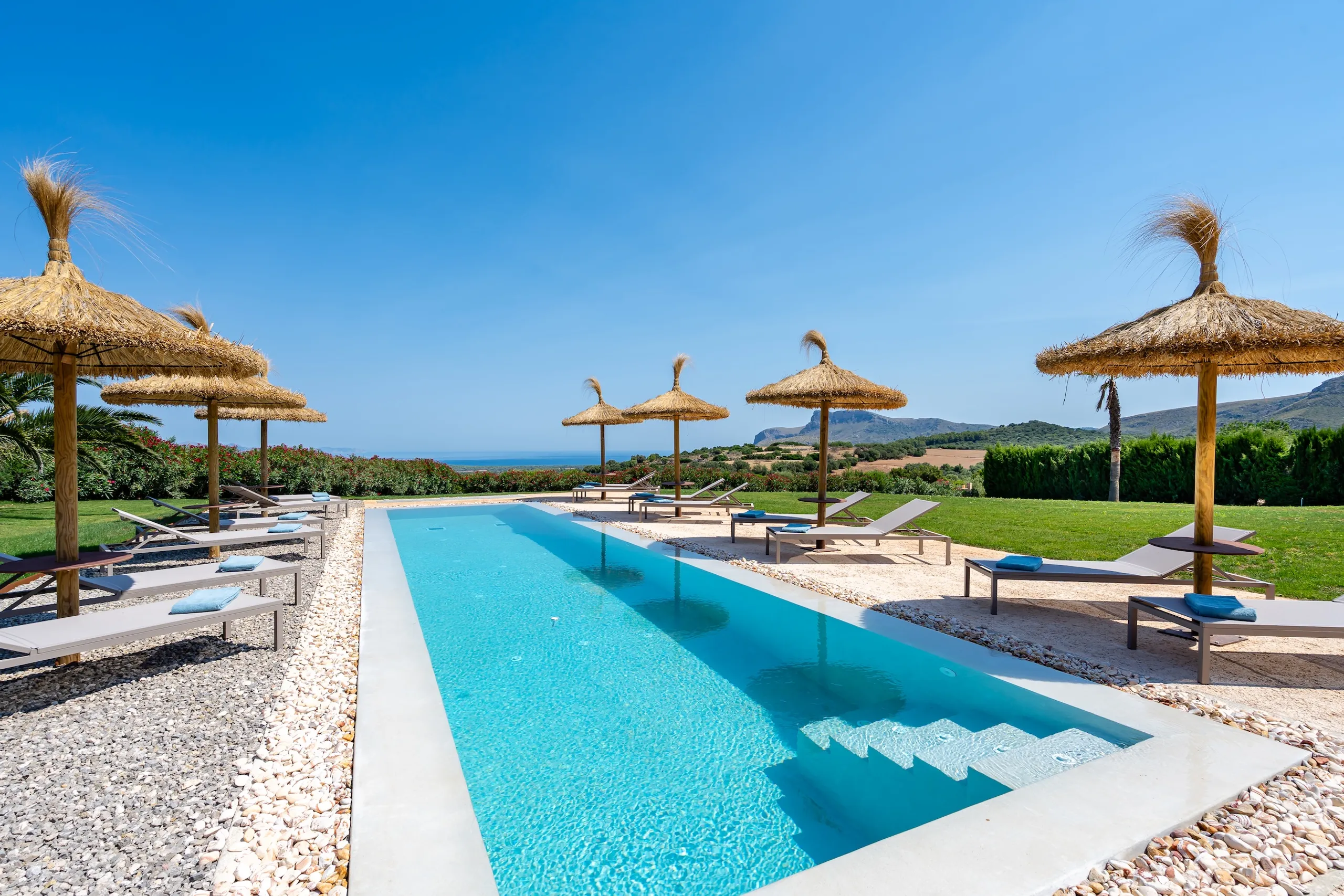 Breathtaking Mallorcan Estate with Private Pool and Countryside Views — photograph 9