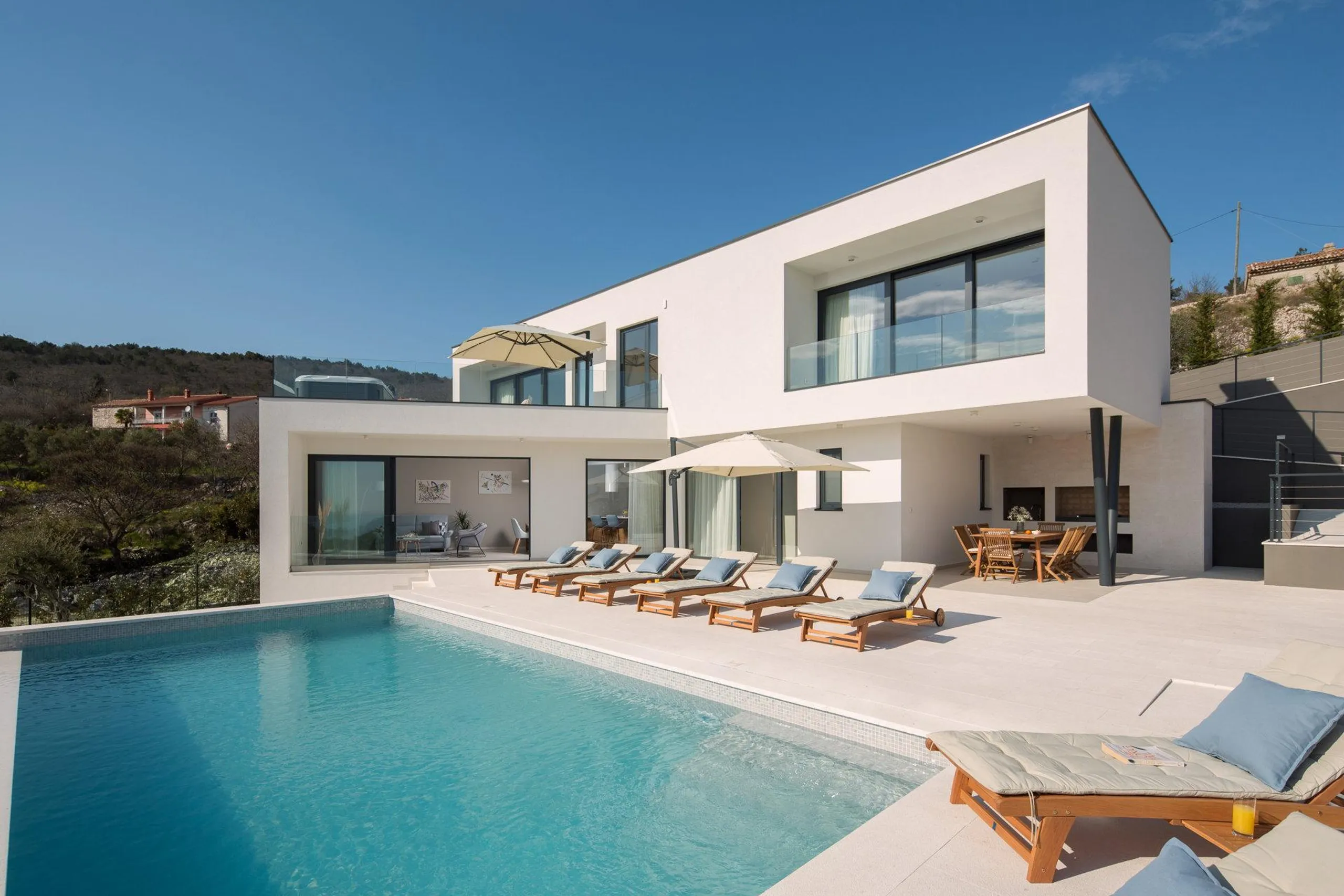 Sumptuous Contemporary Villa Haven with Private Pool, Jacuzzi in Gornji Rabac, Istria — photograph 3