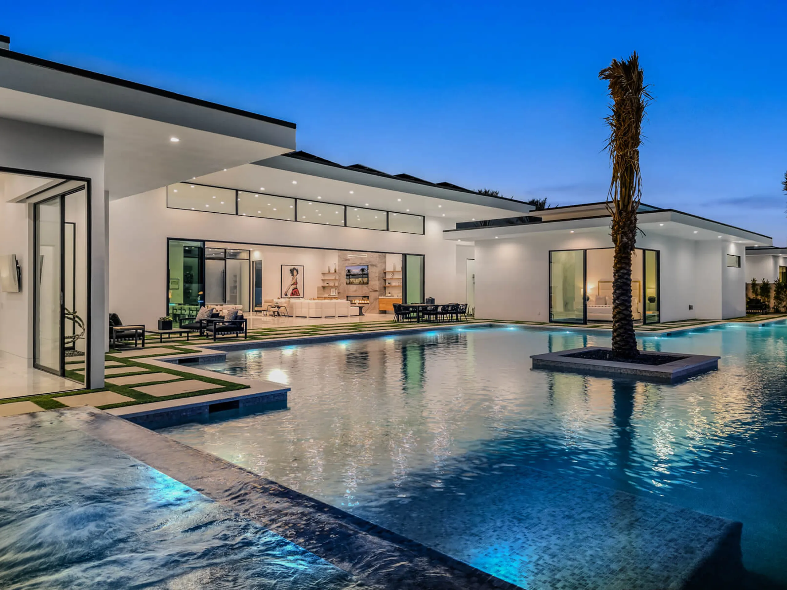 Elite Resort-Style Villa with Private Pool and Stunning Views — photograph 4
