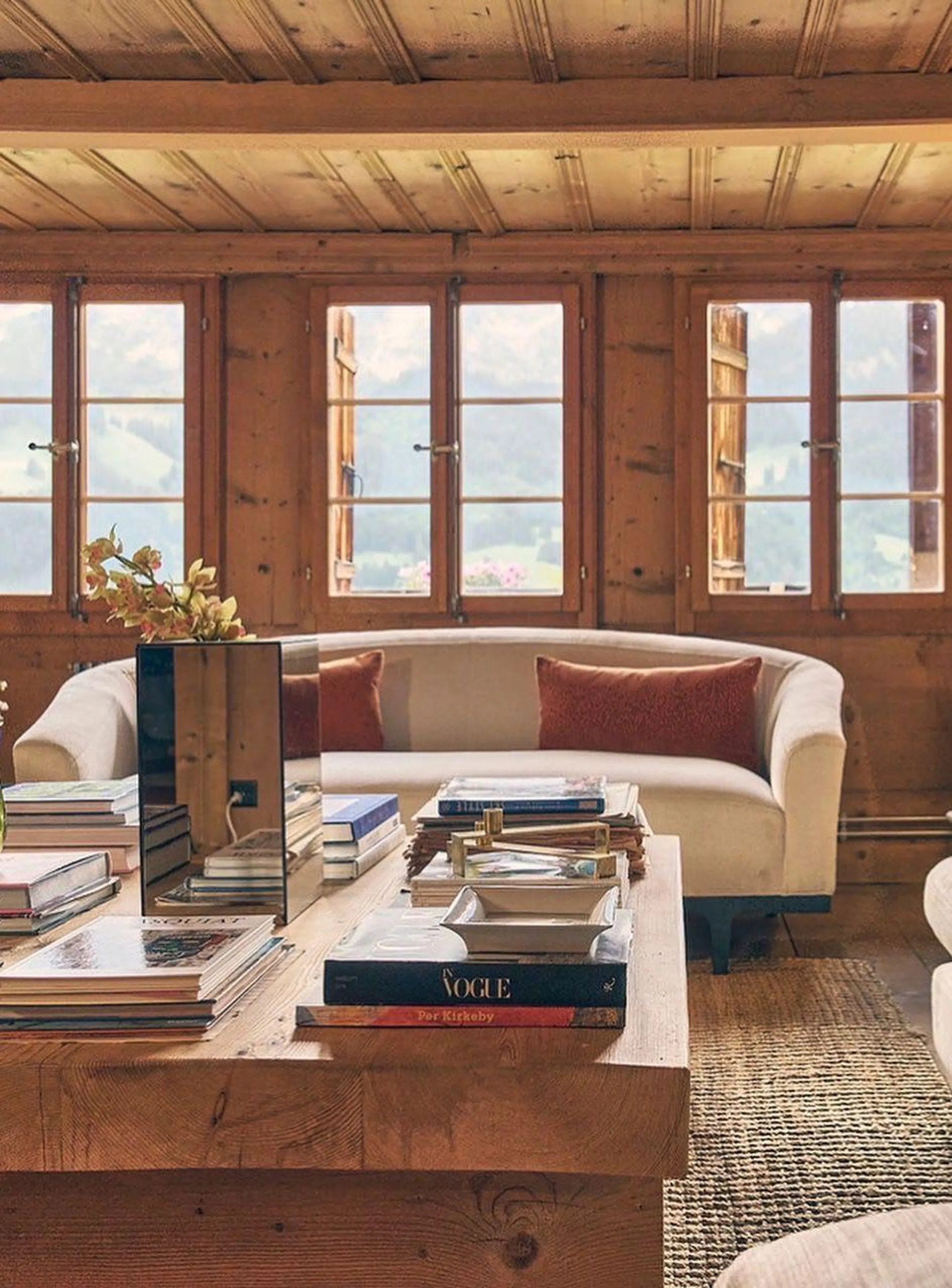 Resplendent Rougemont Chalet with Sauna and Fireplace — photograph 9