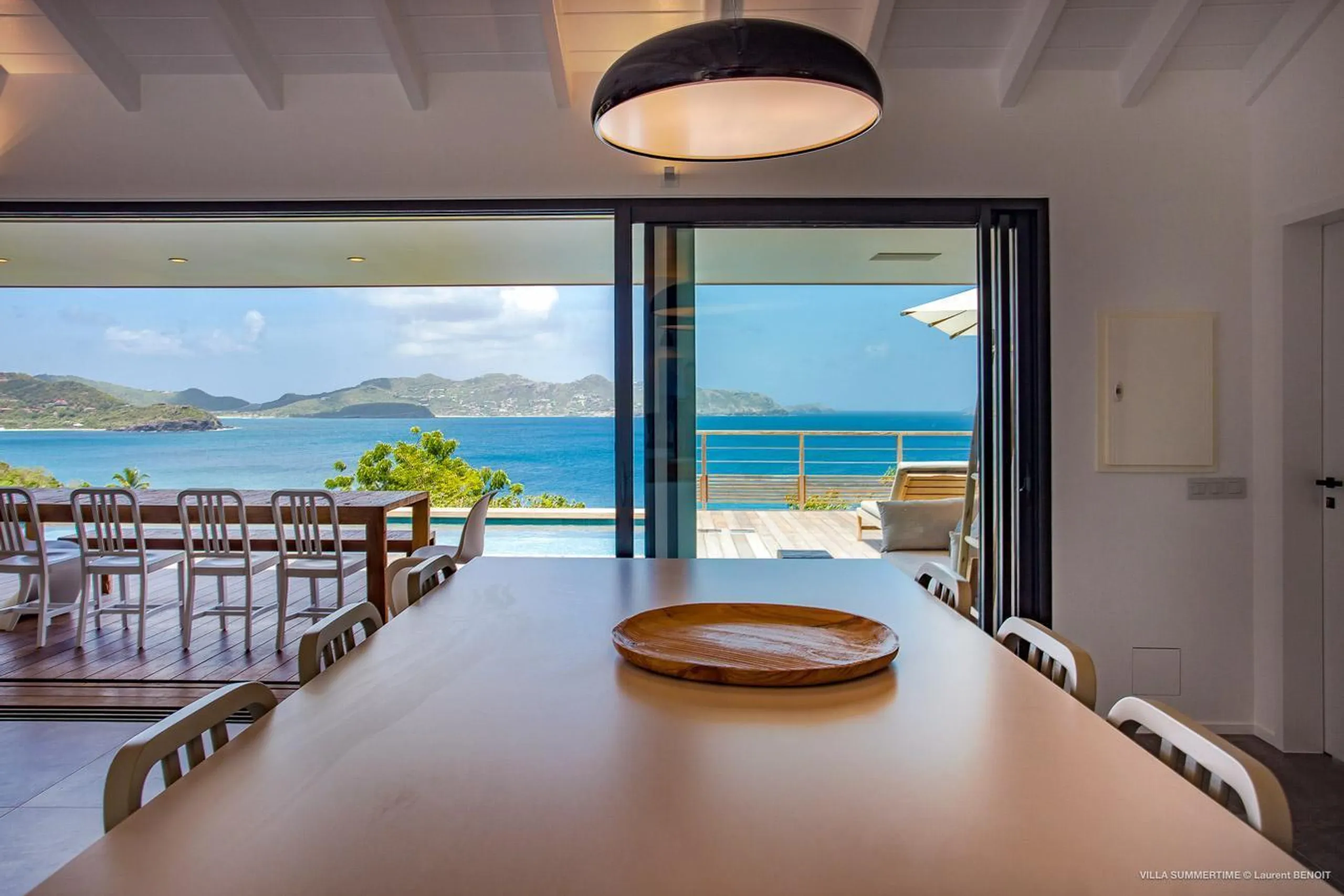 Classy Oceanview Estate with Private Pool and Walks to Beach — photograph 9