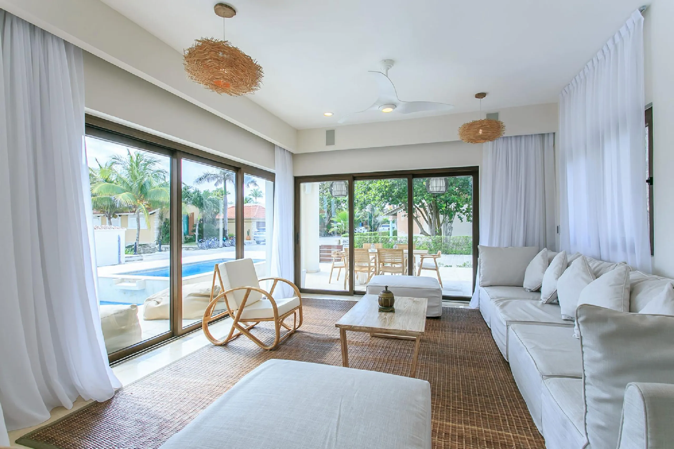 Modern Playa del Carmen Villa  with Private Pool and Hot Tub with Ocean Views — photograph 5