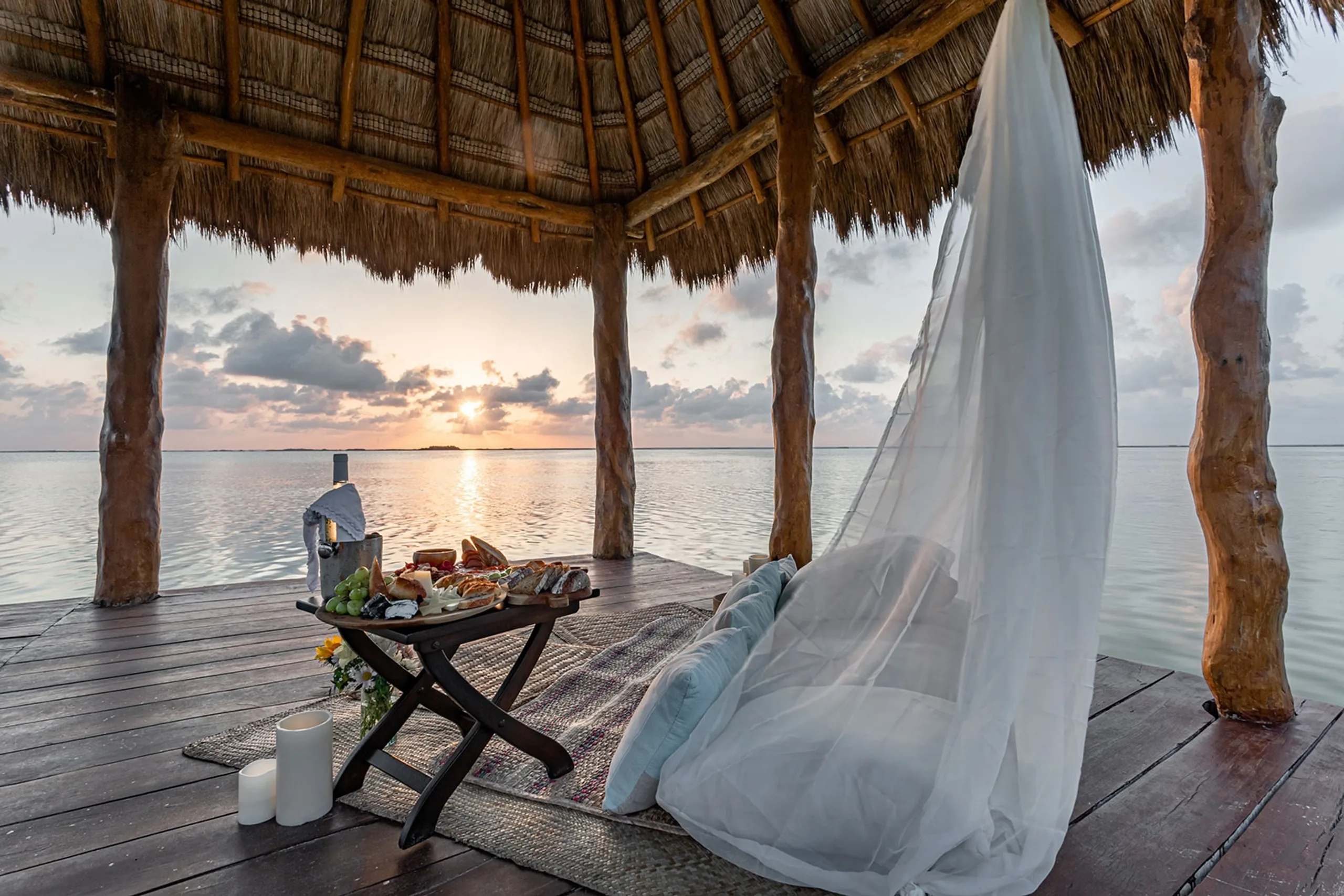 Eco-Luxury Beachfront Villa with Private Pool, Full Staff & Lagoon Views — photograph 4