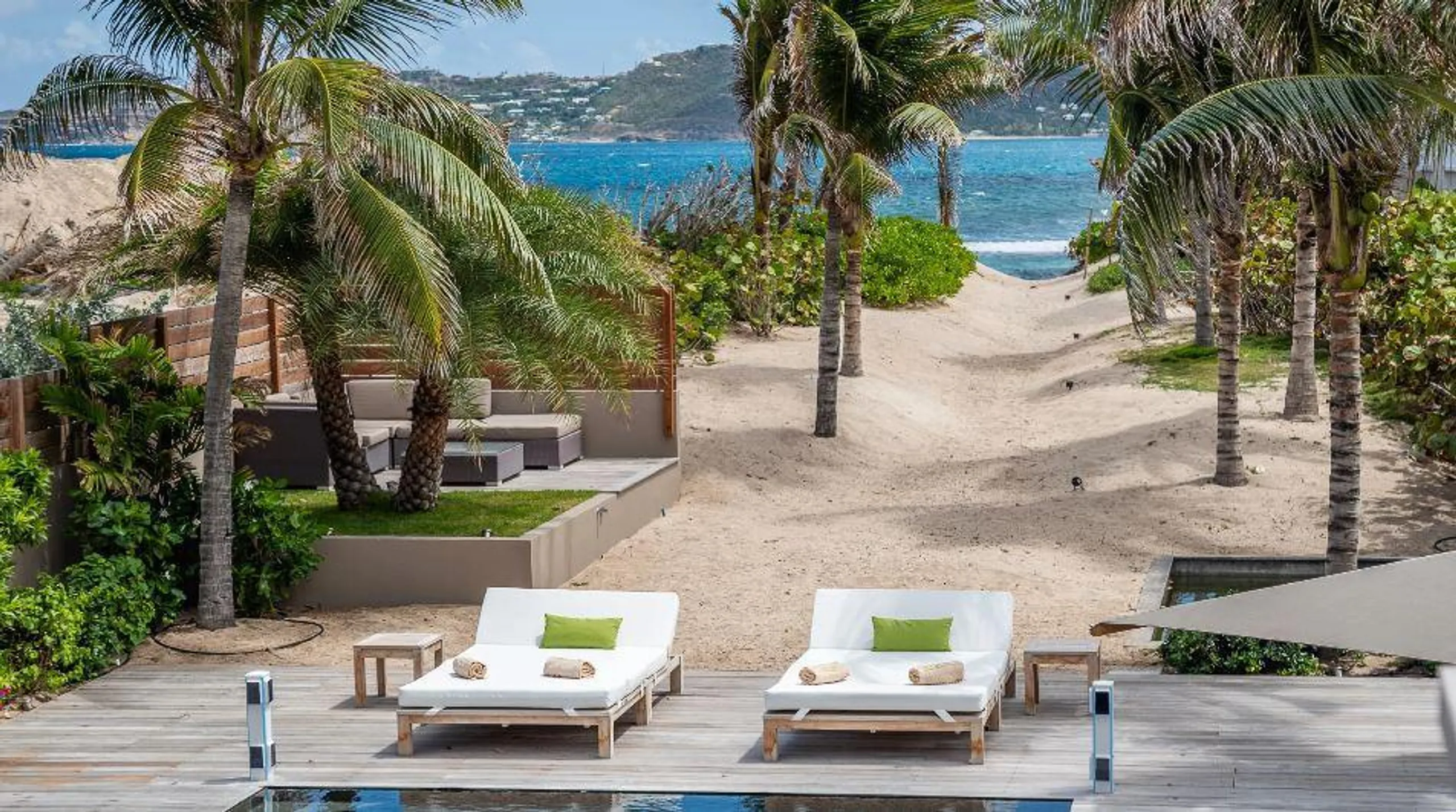 Exclusive St. Barts Beach Villa with Heated Pool — photograph 8