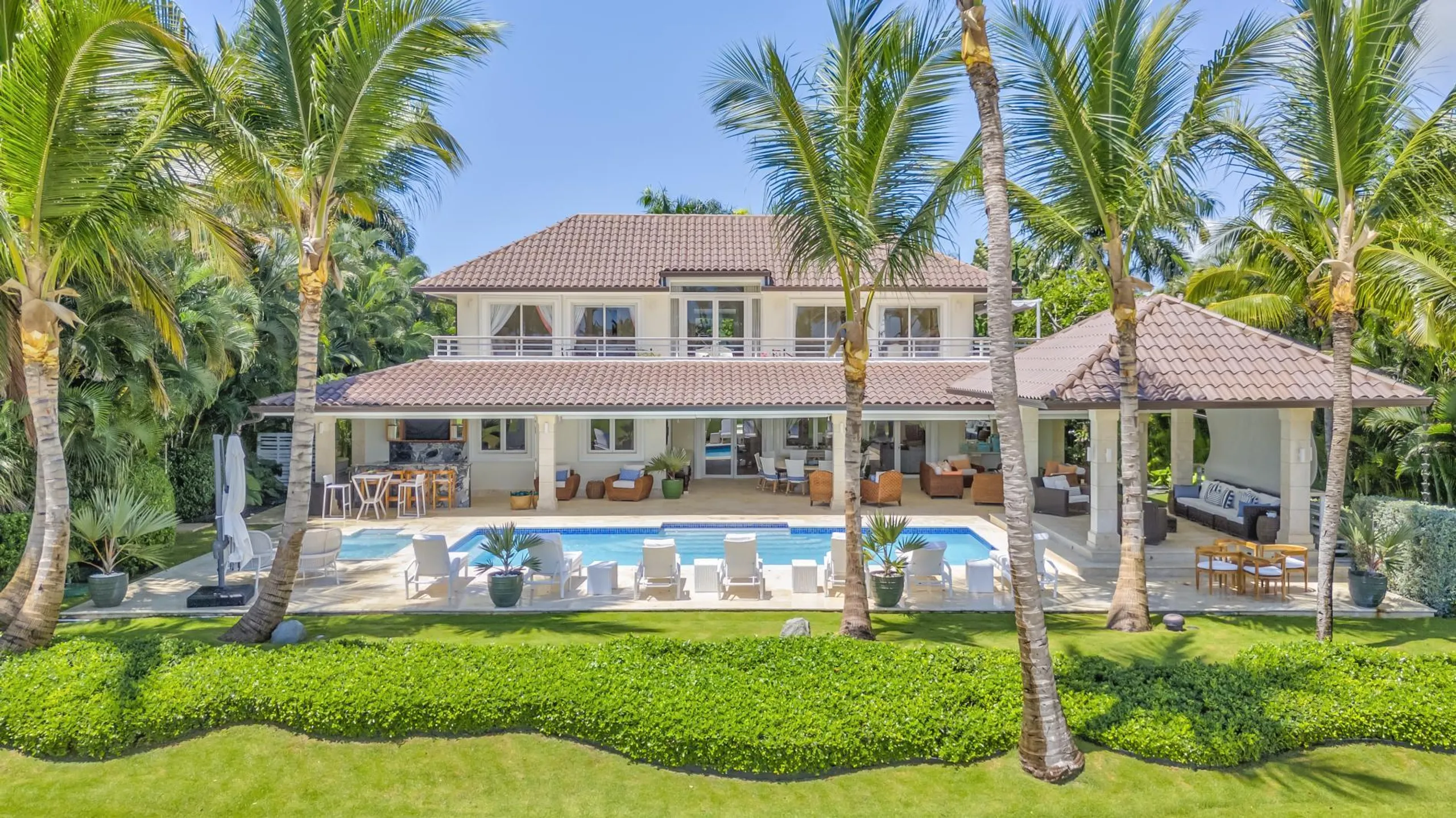 Serene Villa with Private Pool and Golf Course Views, Punta Cana