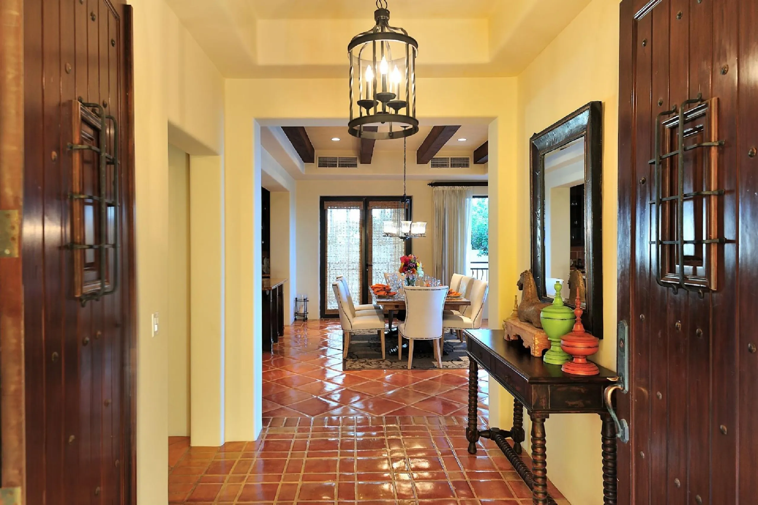 Exclusive Hacienda Retreat with Ocean View and Beach Access — photograph 11