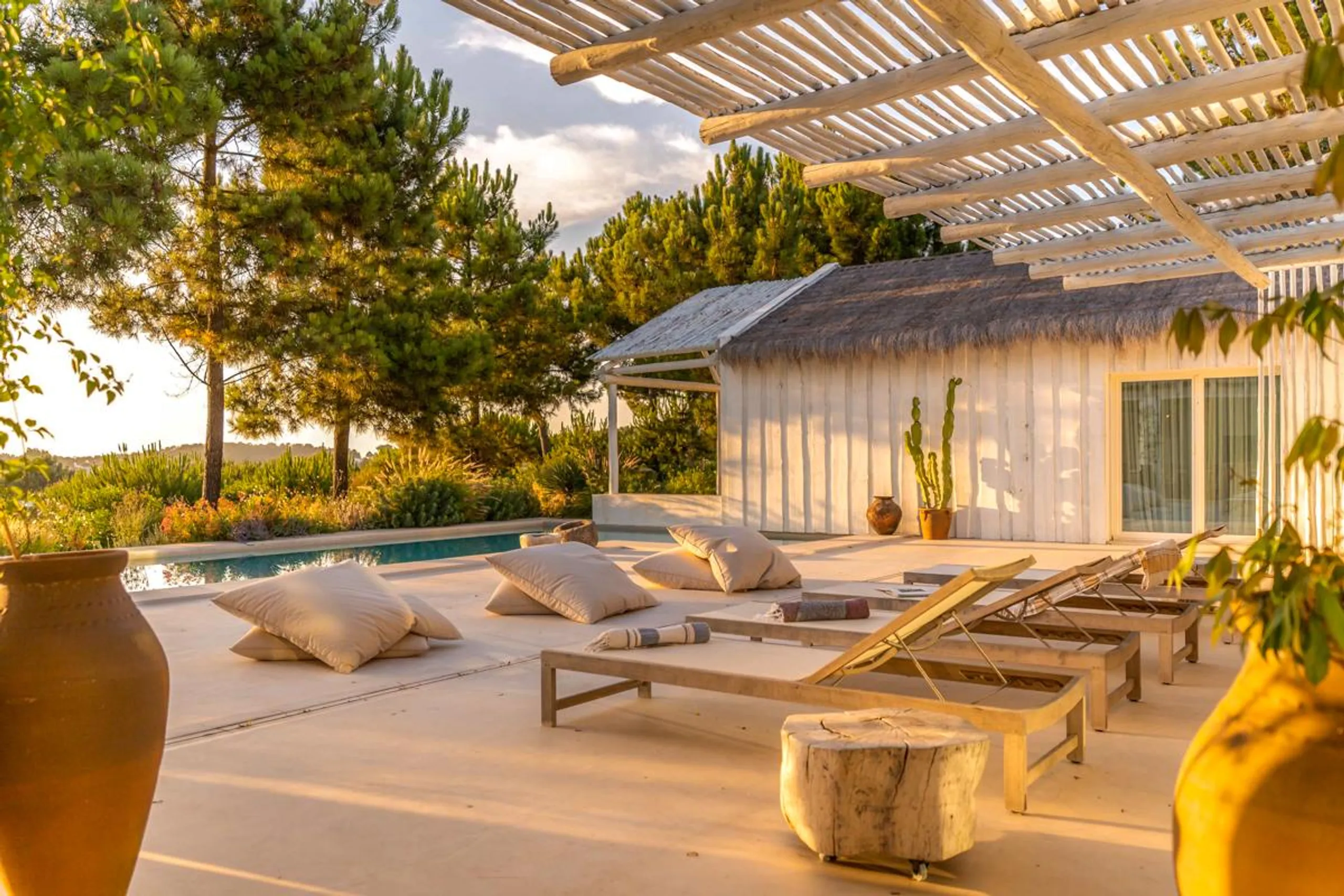 Tranquil Single-Storey Villa in Casas da Encos with Private Pool and Serene Garden — photograph 4