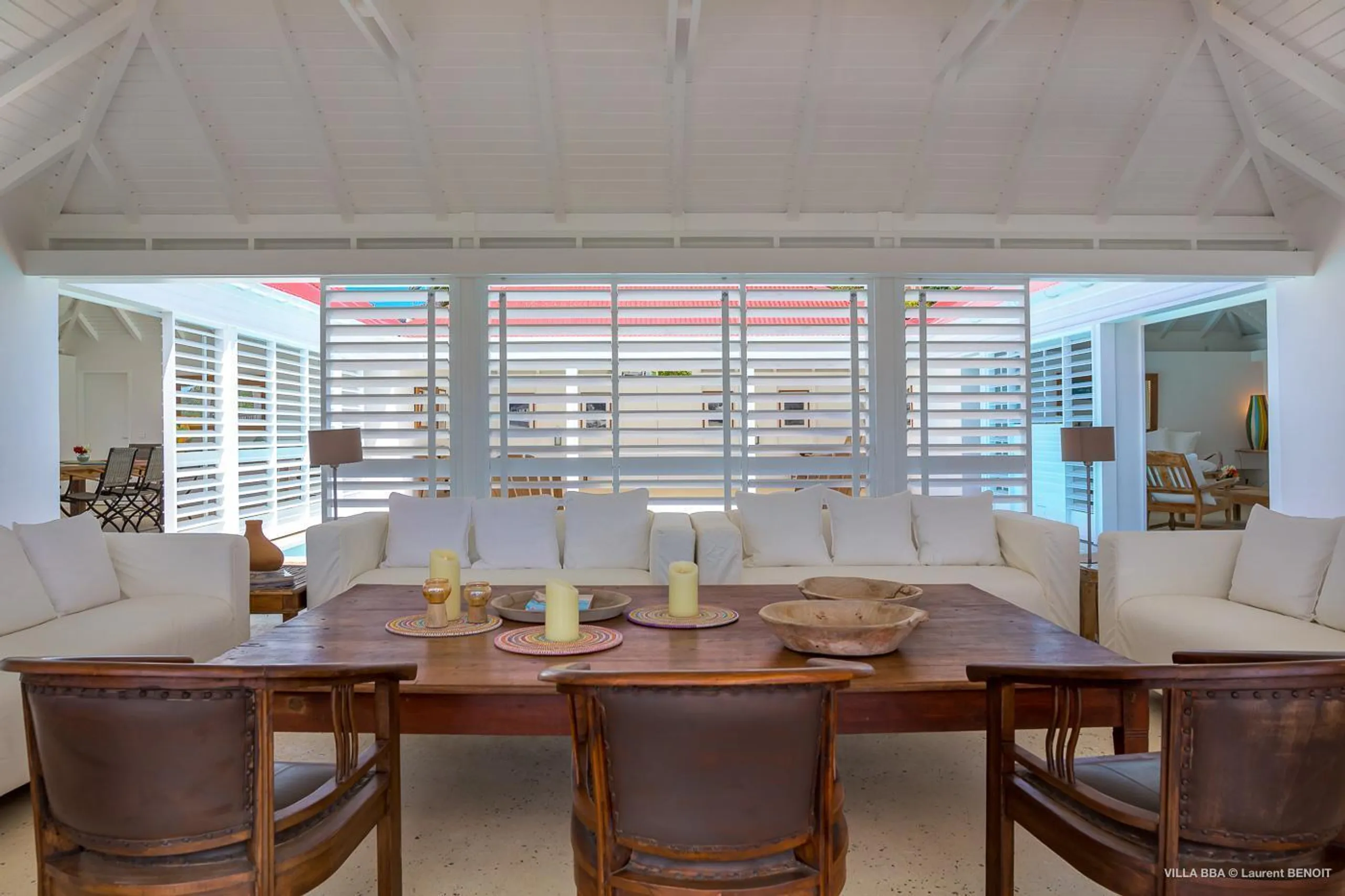 Palatial Paradise Estate with Private Pool and Ocean Views — photograph 10