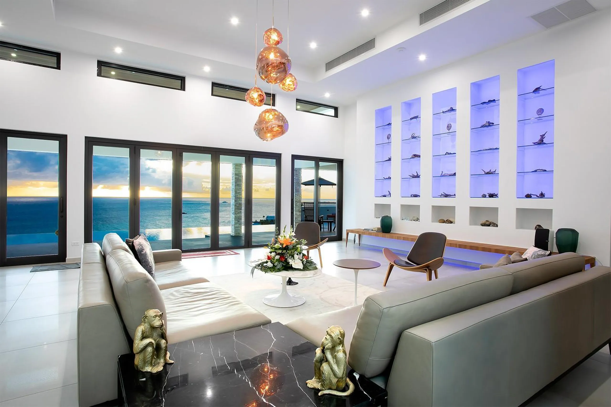 Luxurious Modern Getaway with Infinity Pool and Views in St. Martin — photograph 11