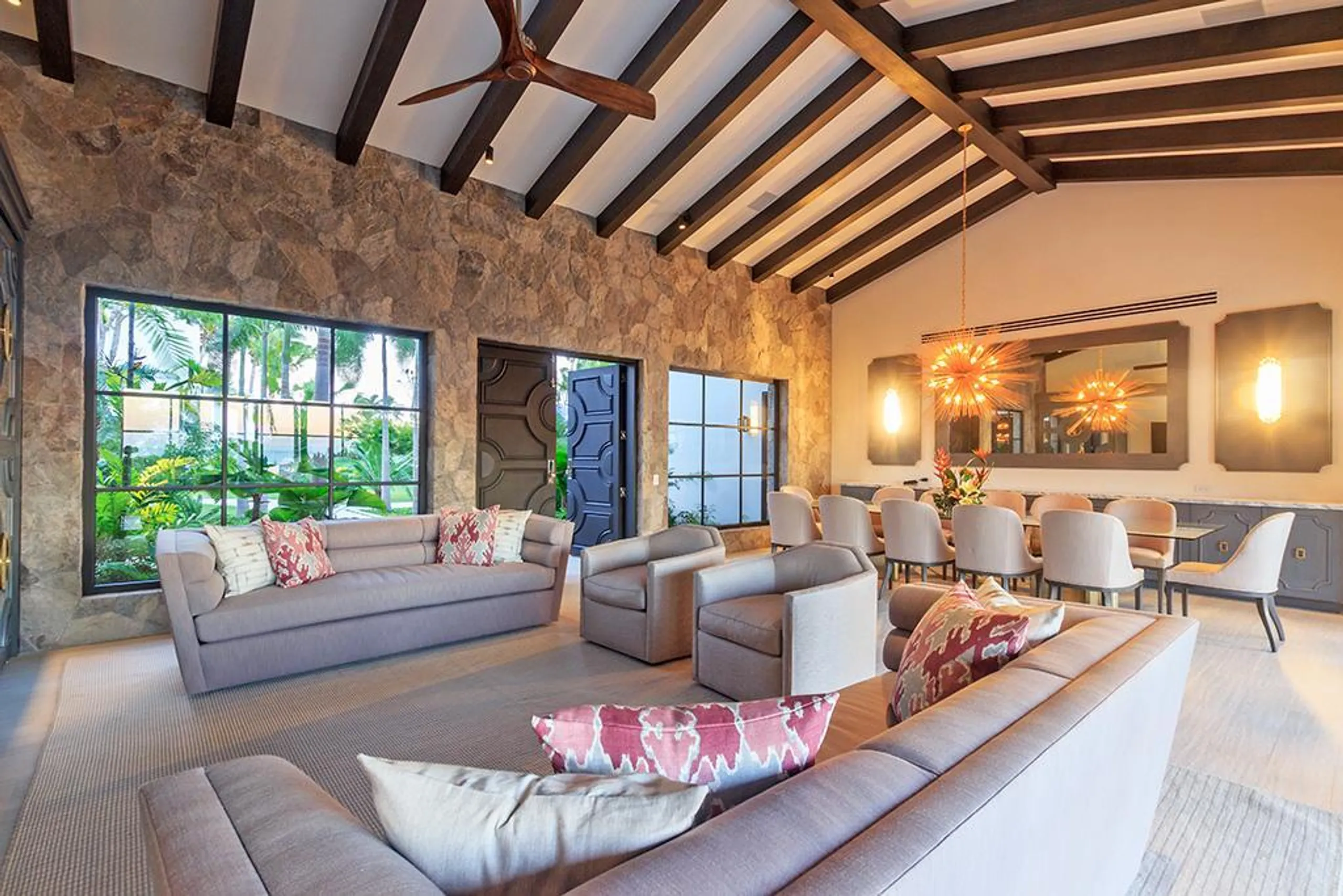 La Punta Beach Front Luxury Estate with Infinity Pool and Panoramic Ocean Views — photograph 6