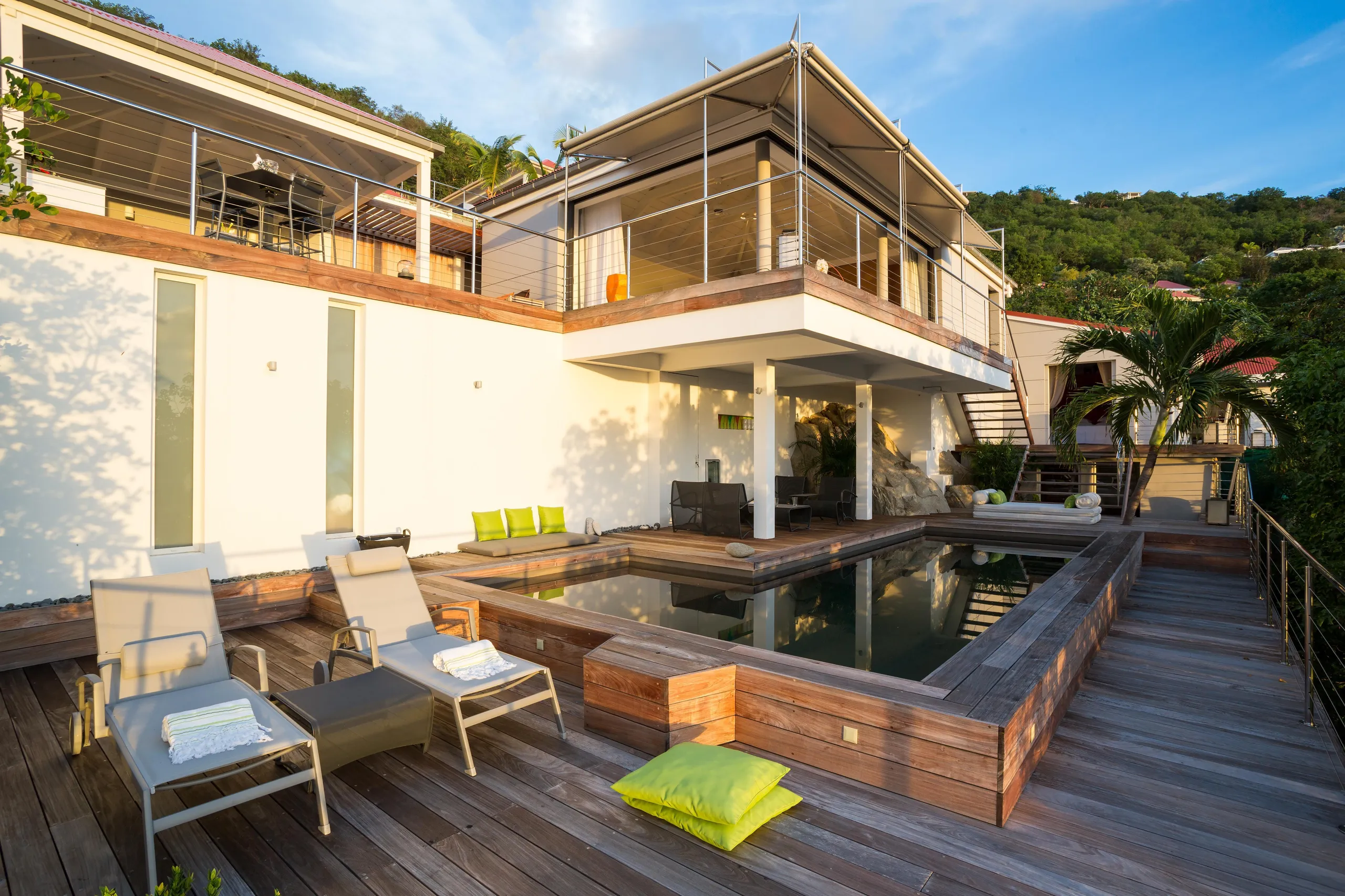 Distinguished Luxury Estate w/ Private Pool and Panoramic Ocean Views. — photograph 7