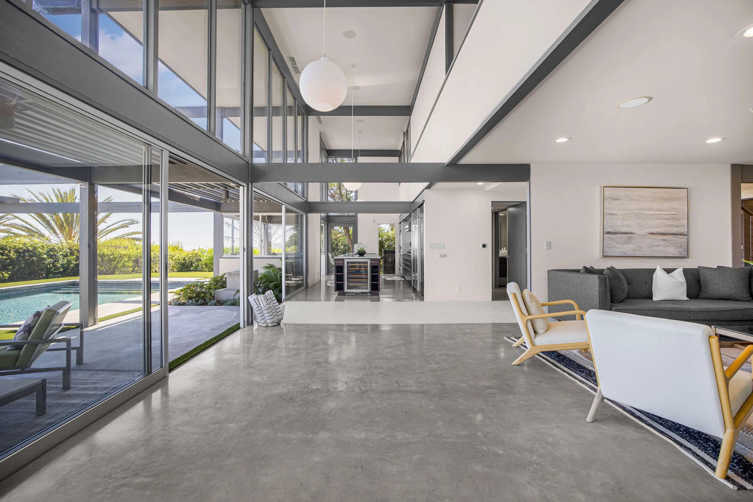 Stylish Hollywood Hills Retreat with Pool, Open-Concept Design, & 360° Rooftop Views — photograph 10
