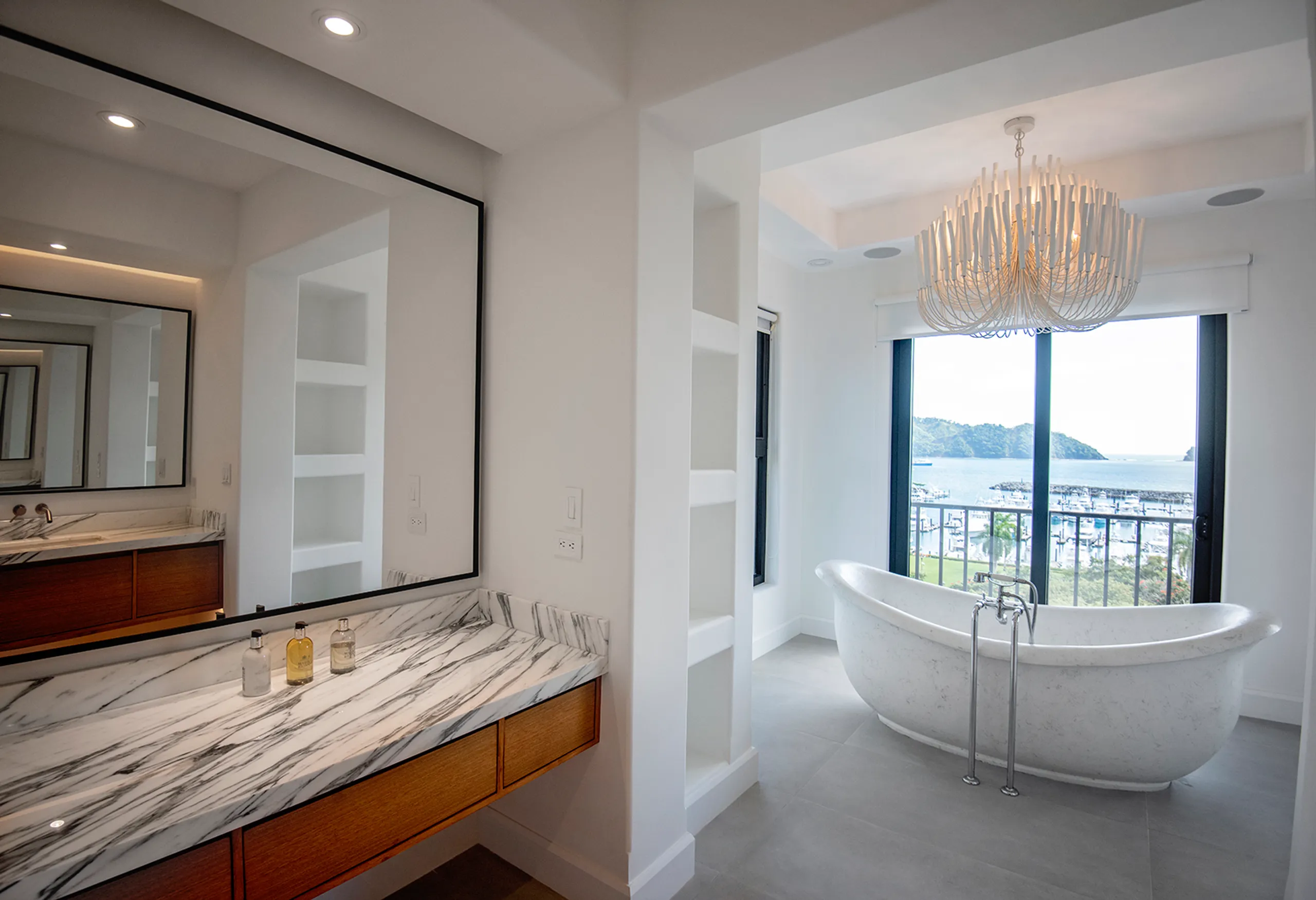 Stunning Los Sueños Villa with Private Infinity Pool, and Ocean Views — photograph 12