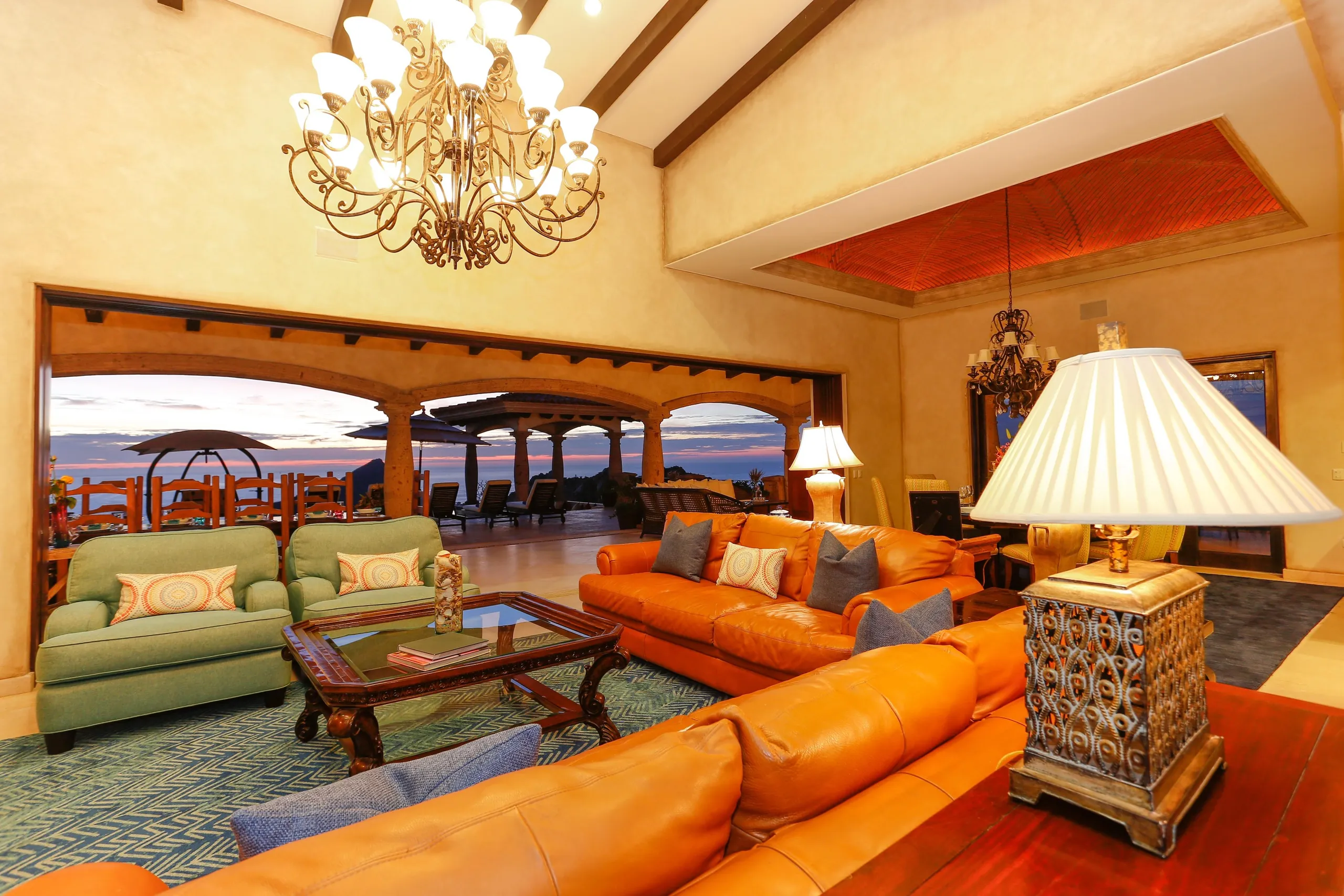 Luxury Estate Overlooking Cabo’s Pedregal Hills with Spectacular Ocean Views — photograph 11
