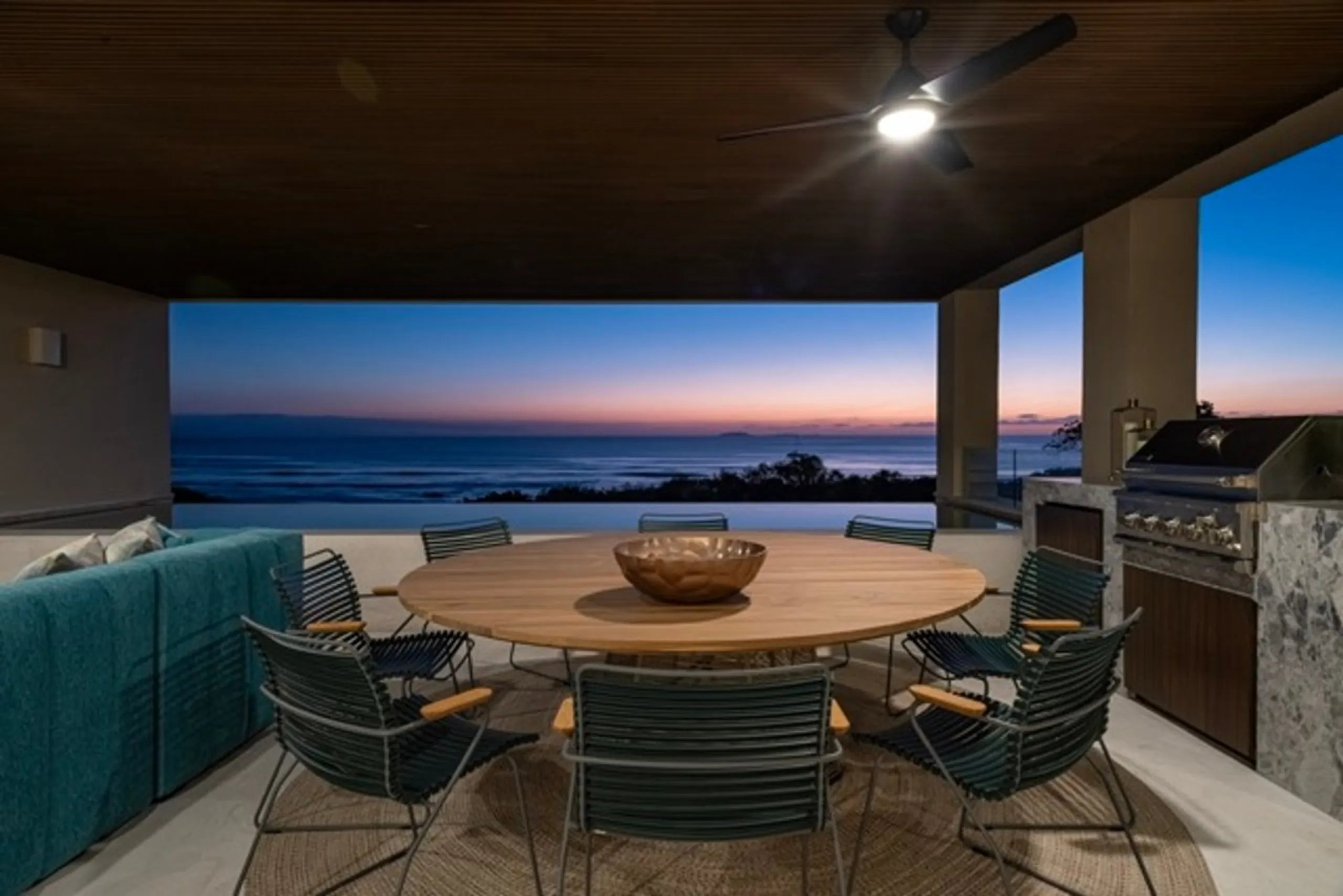Luxe 5-Bedroom Oceanfront Villa in Punta Mita with Panoramic Ocean Views — photograph 3