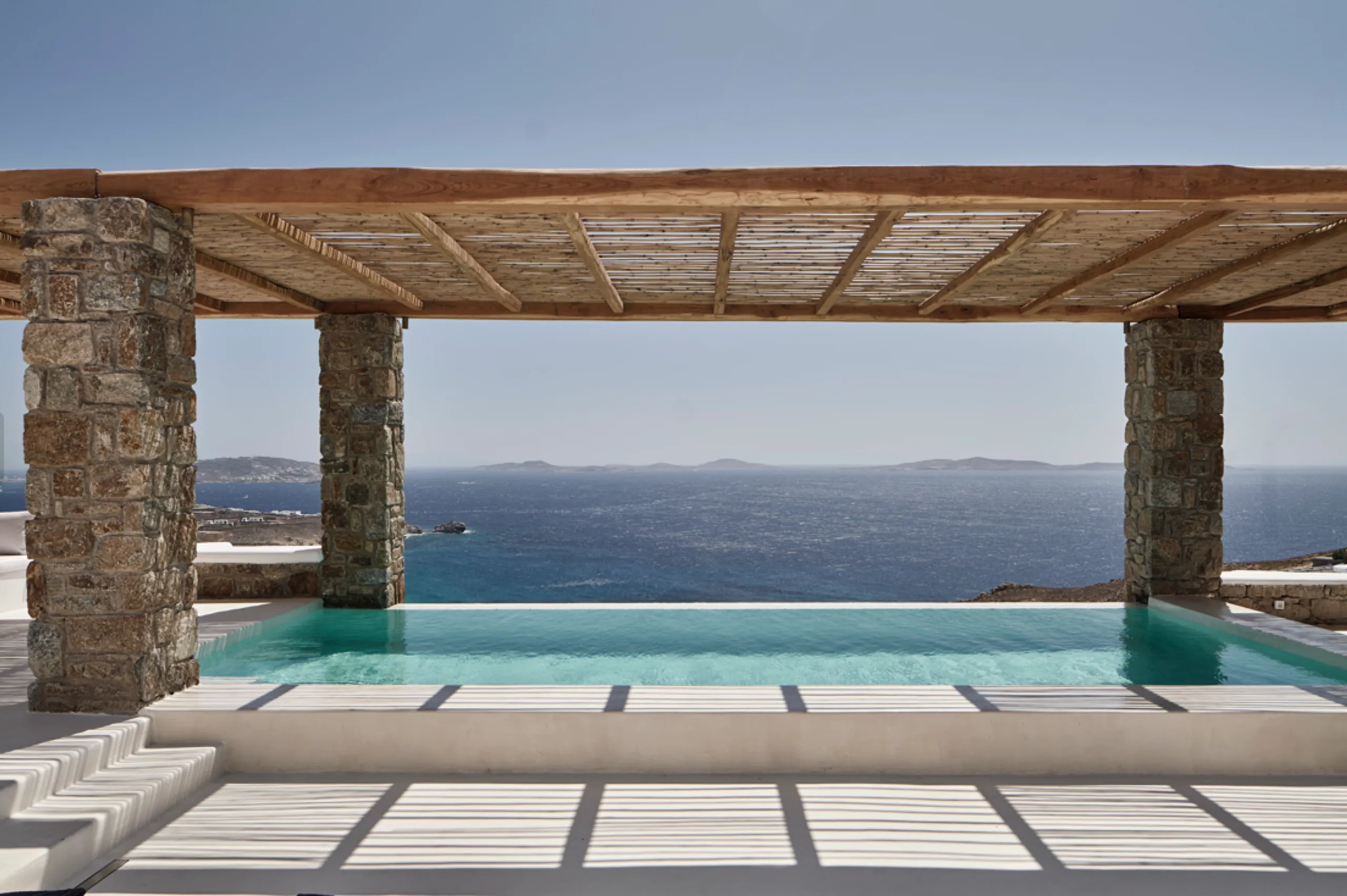 Spectacular Mykonos Villa with Private Pool and Unobstructed Sunset Views — photograph 6