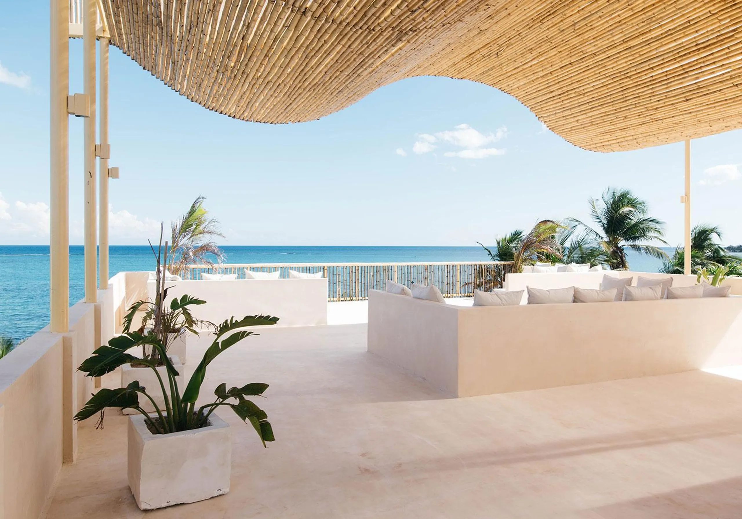 Soliman's Prestige Crystal Clear Oasis with Private Pool and Beachfront Access — photograph 5
