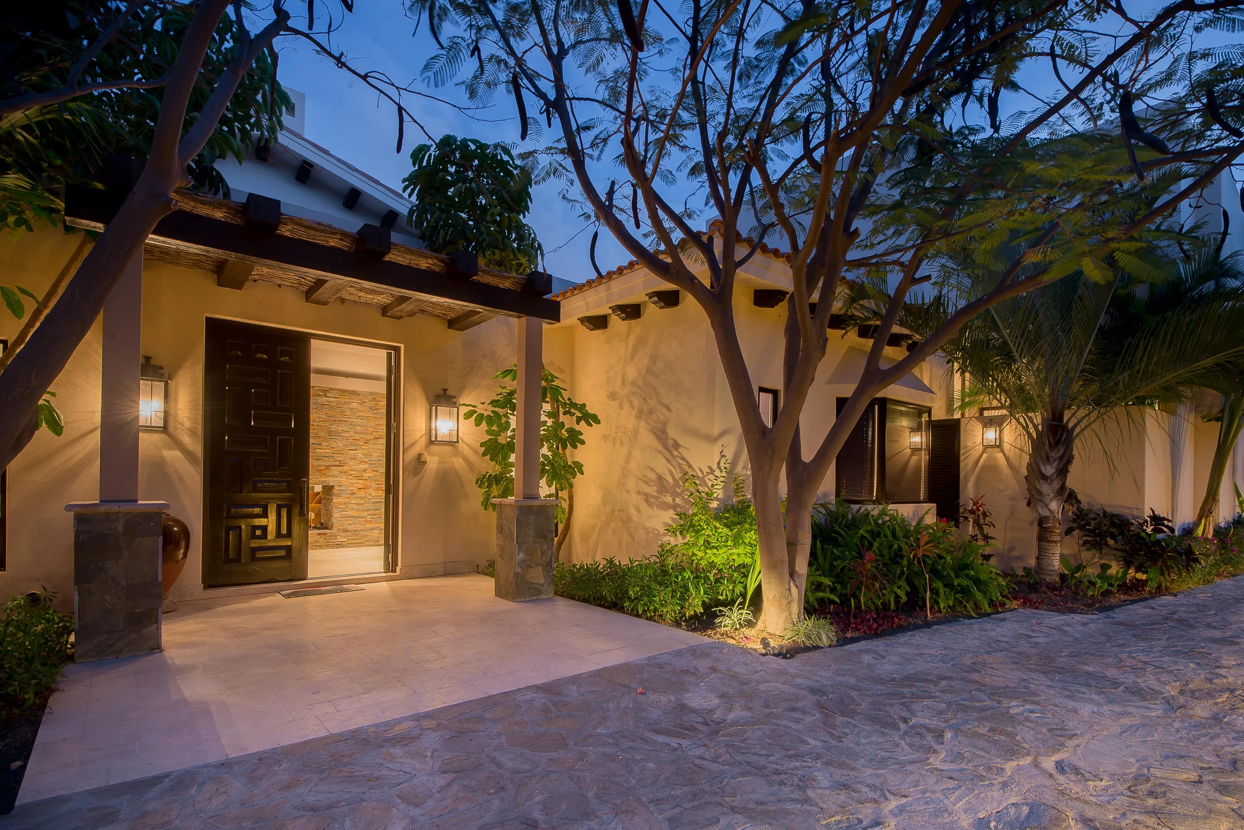 Puerto Los Cabos Estate with Infinity Pool and Ocean Views — photograph 9