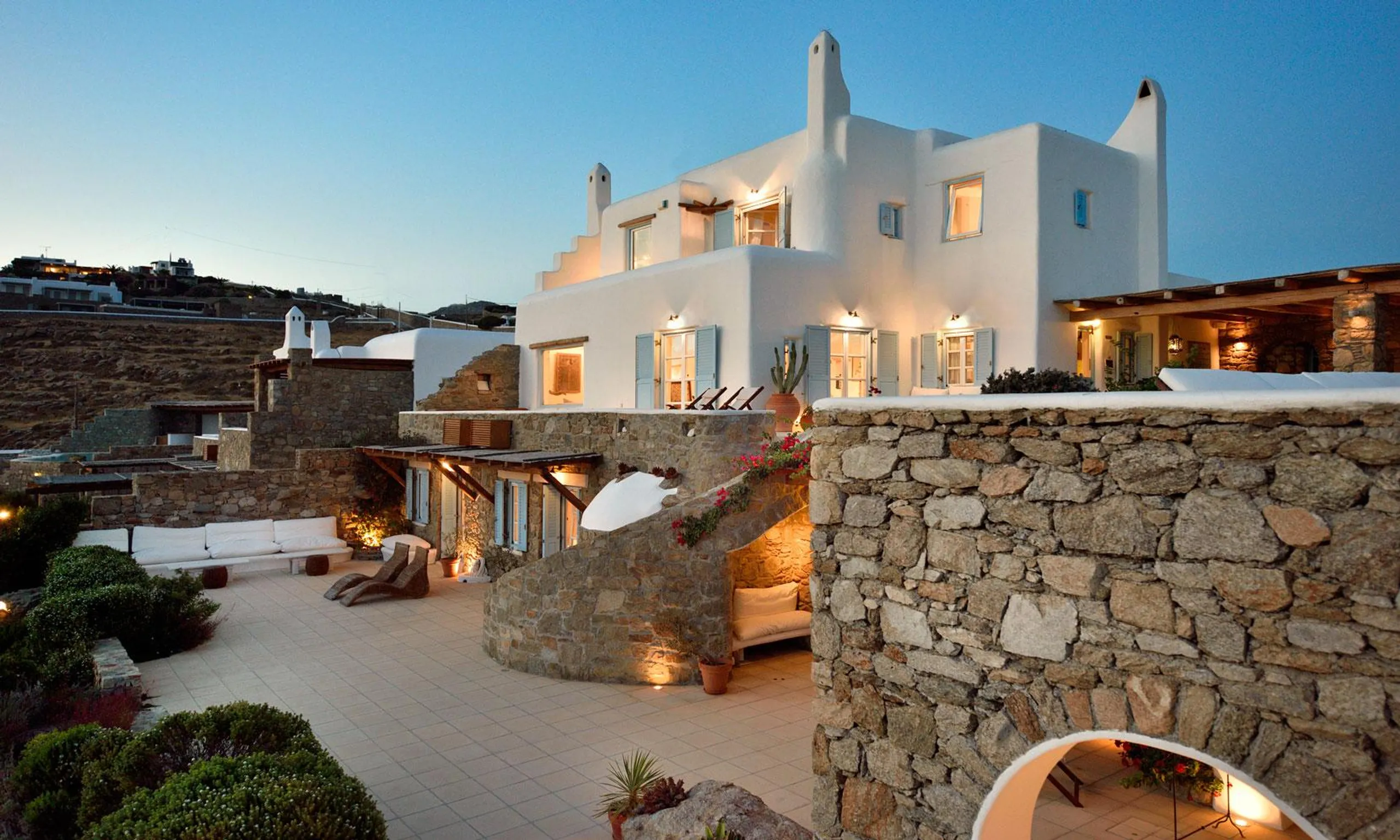 Elegant Mykonos Luxe Villa With Large Pool and Panoramic Ocean Views — photograph 6