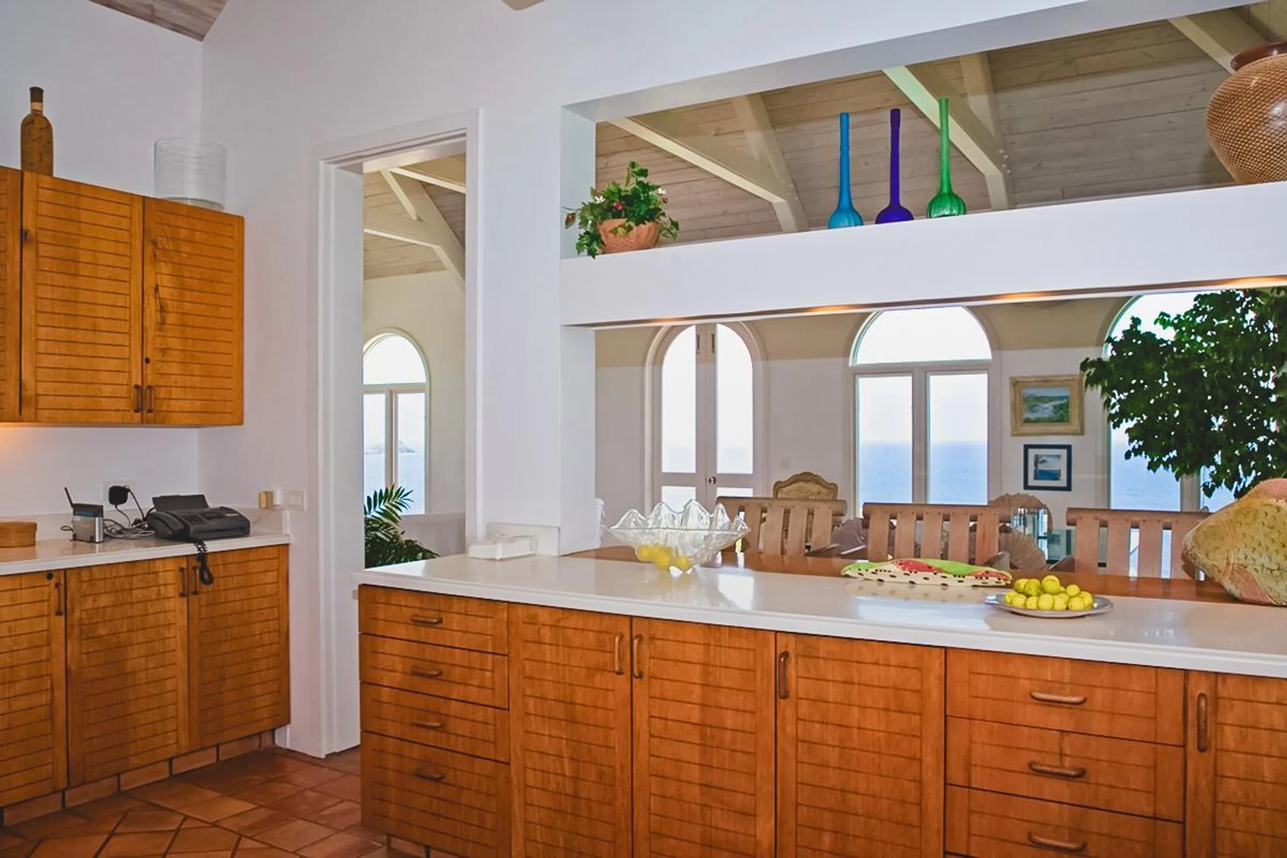 Rejuvenating Seaview Villa with Private Pool and Walks to Beach — photograph 5