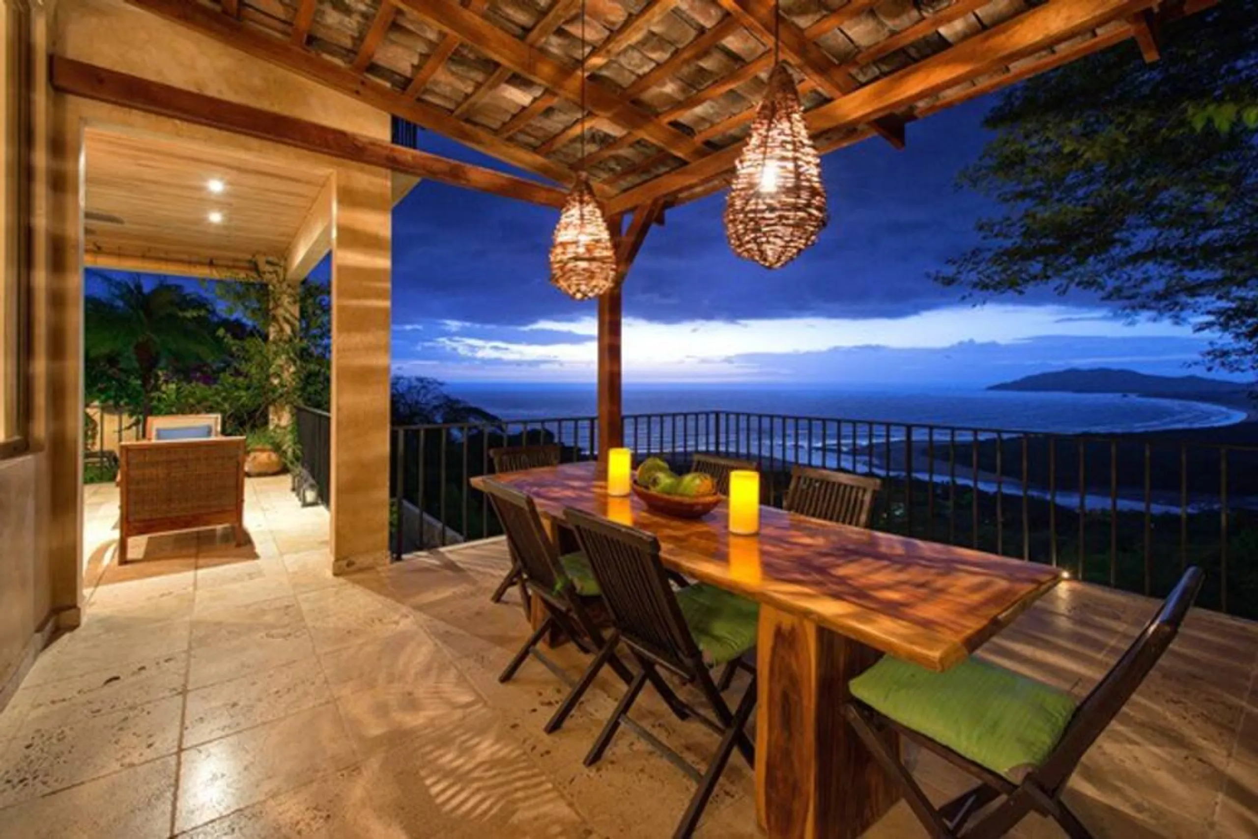 Jasmine-Scented Tamarindo Villa with Private Poolside Lounge and Ocean Views — photograph 6