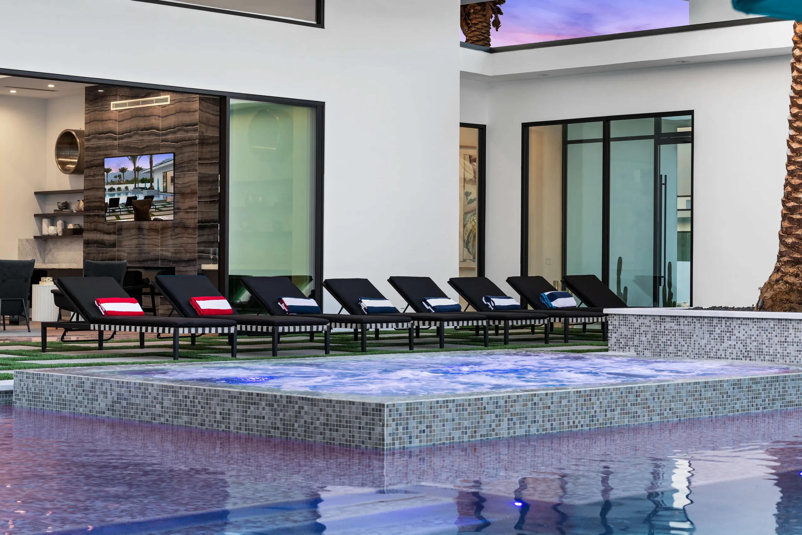 Unmatched Vacation Villa with Private Pool & Modern Architecture — photograph 5