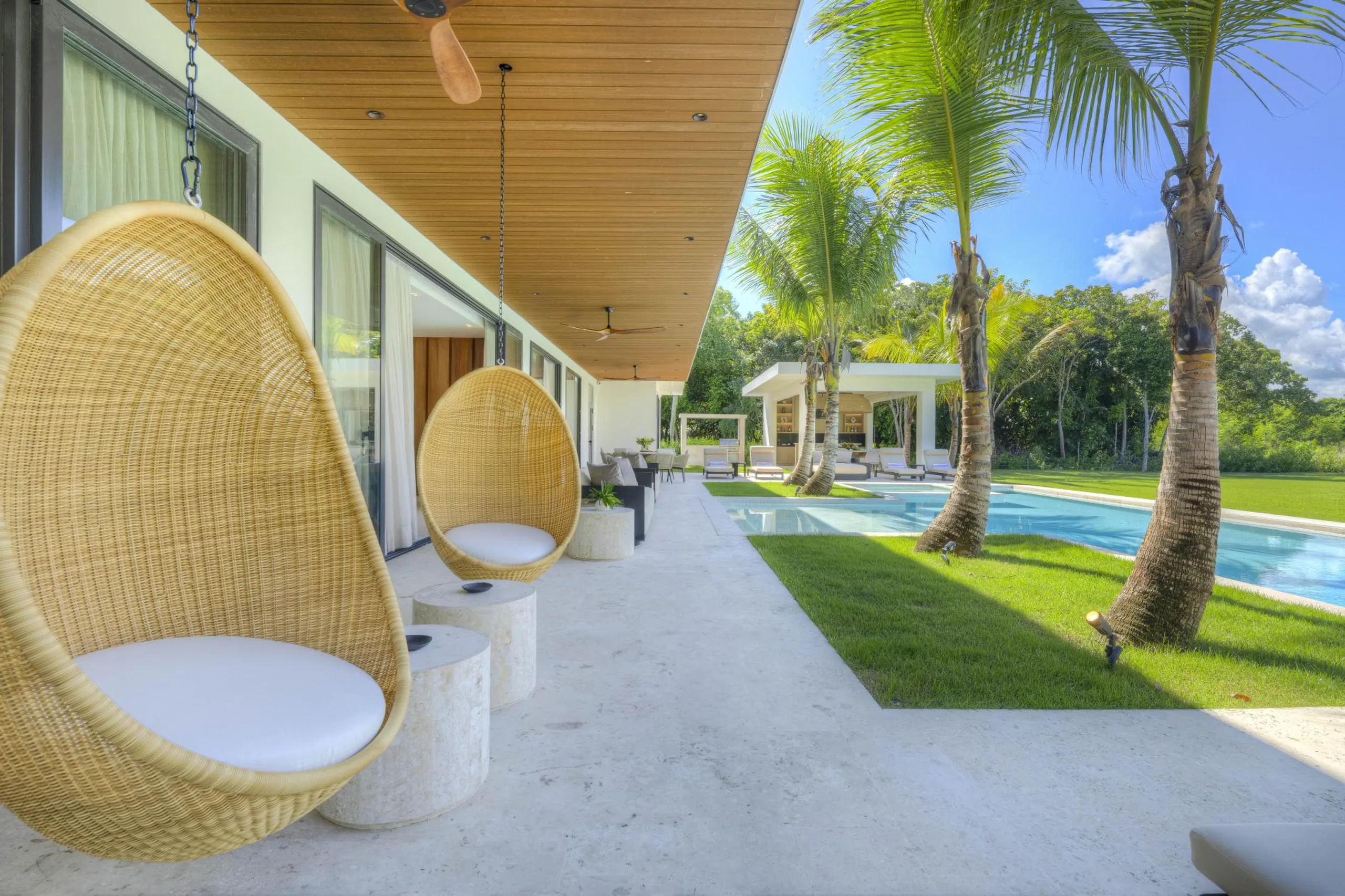 Tropical-Chic Puntacana Resort Villa With Open Layouts & Serene Greenery Views — photograph 6