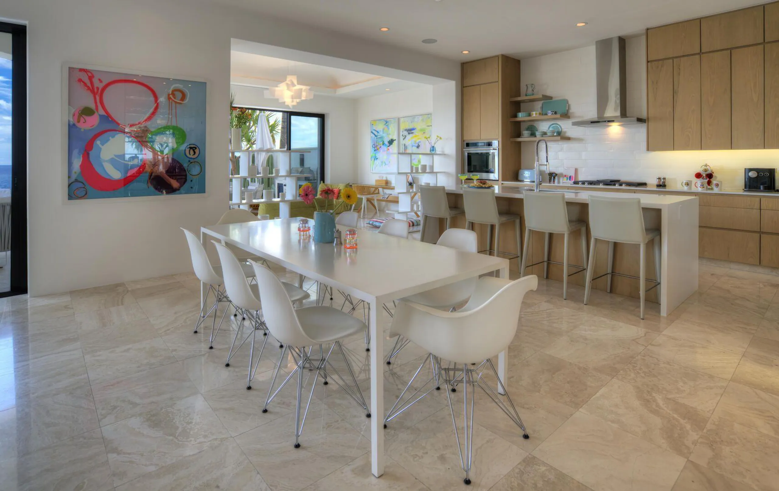 Elegant Palmilla Luxe Retreat with Infinity Pool and Sweeping Ocean Views — photograph 6