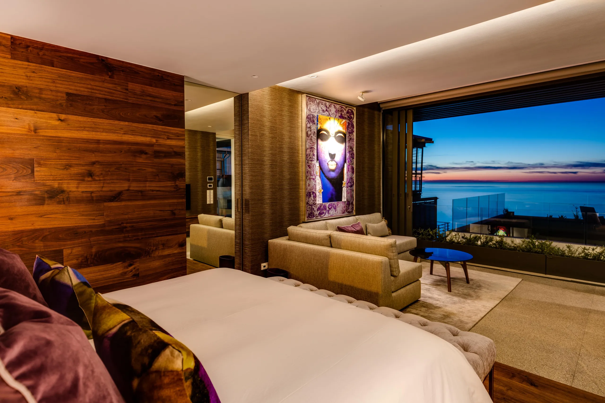 Ultra Modern Villa with Private Pool and Panoramic Ocean Views — photograph 4