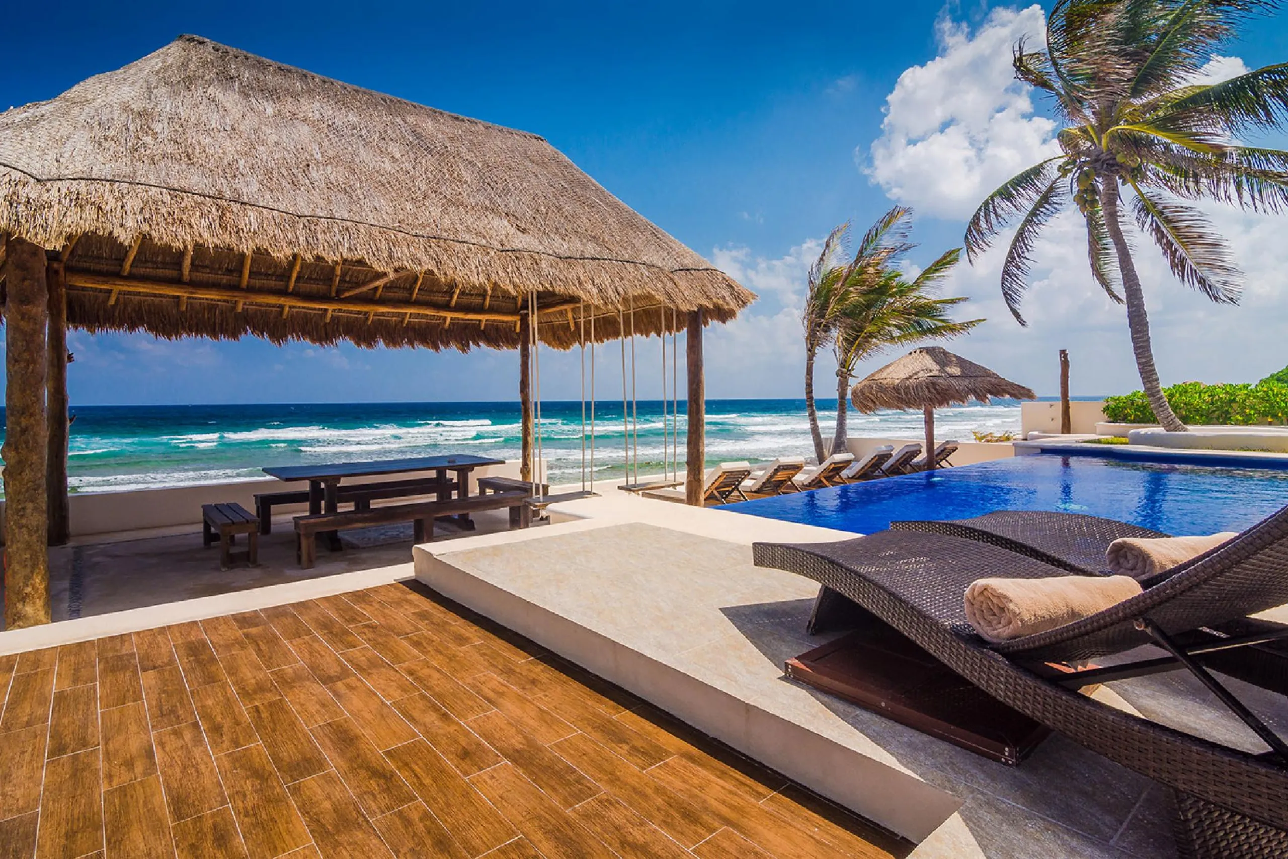 Amazing  Tankah Bay Oceanfront Estate with Infinity Pool and Private Beach — photograph 8