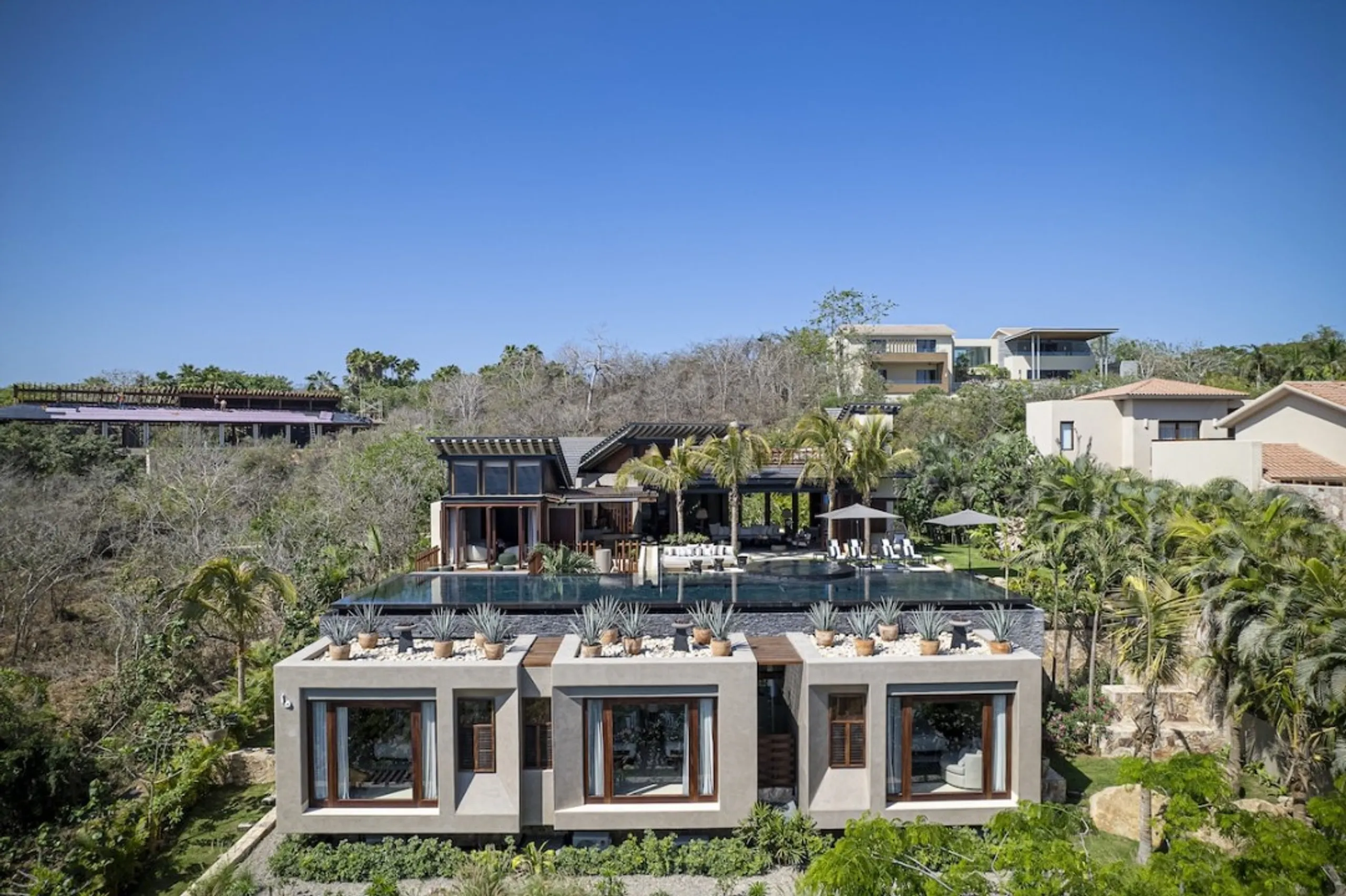 Timeless Punta Mita Villa by Manolo Mestre with Infinity Pool & Panoramic Vistas — photograph 5