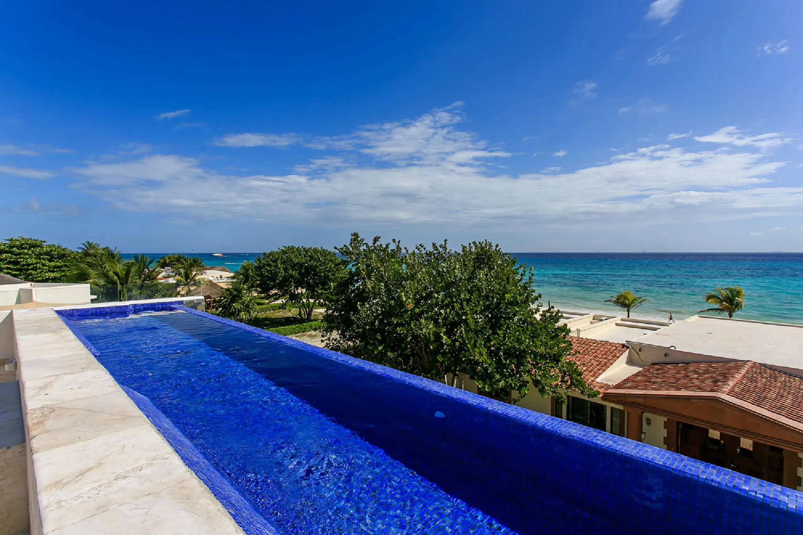 Modern Playa del Carmen Villa with Private Pool and Hot Tub with Ocean Views, Playa del Carmen