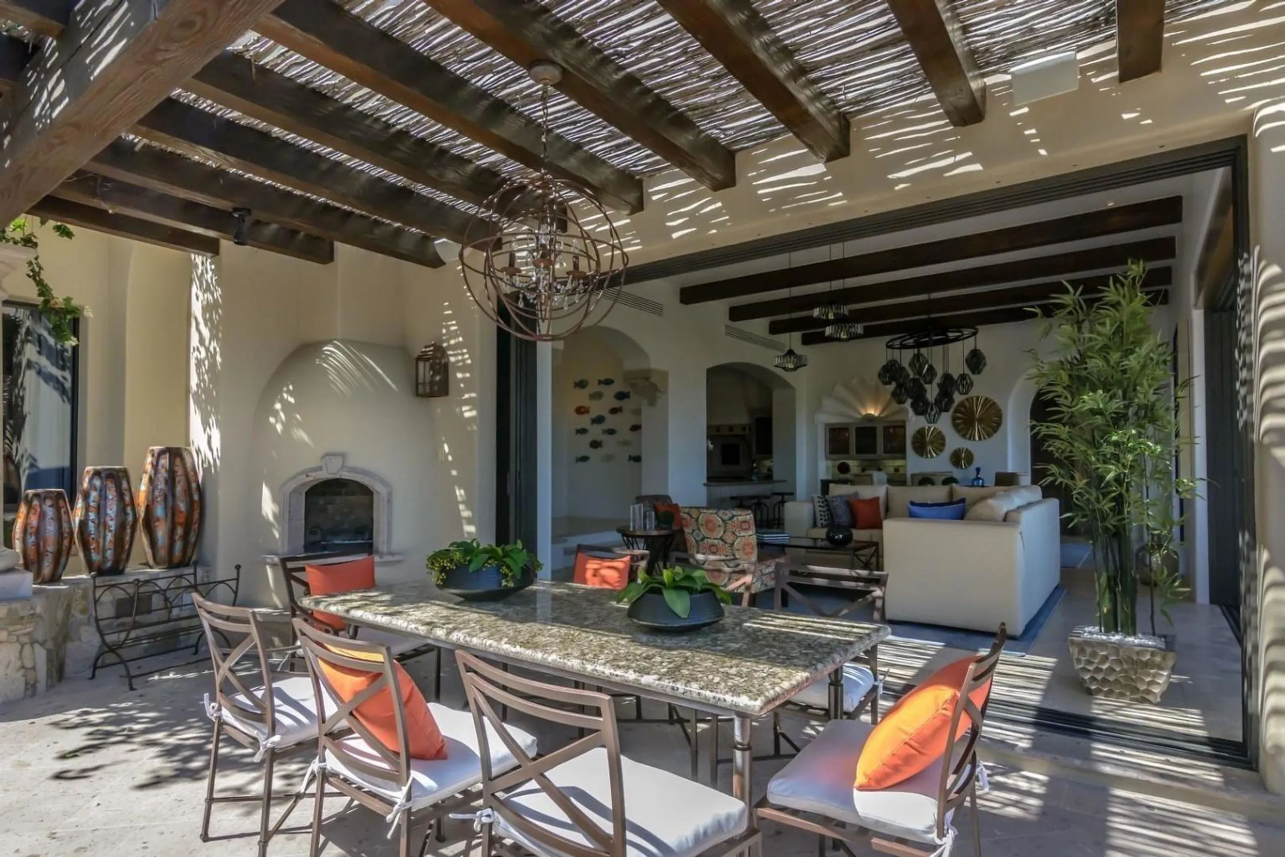 Enchanting Villas del Mar Estate with Infinity Pool and Spa — photograph 10