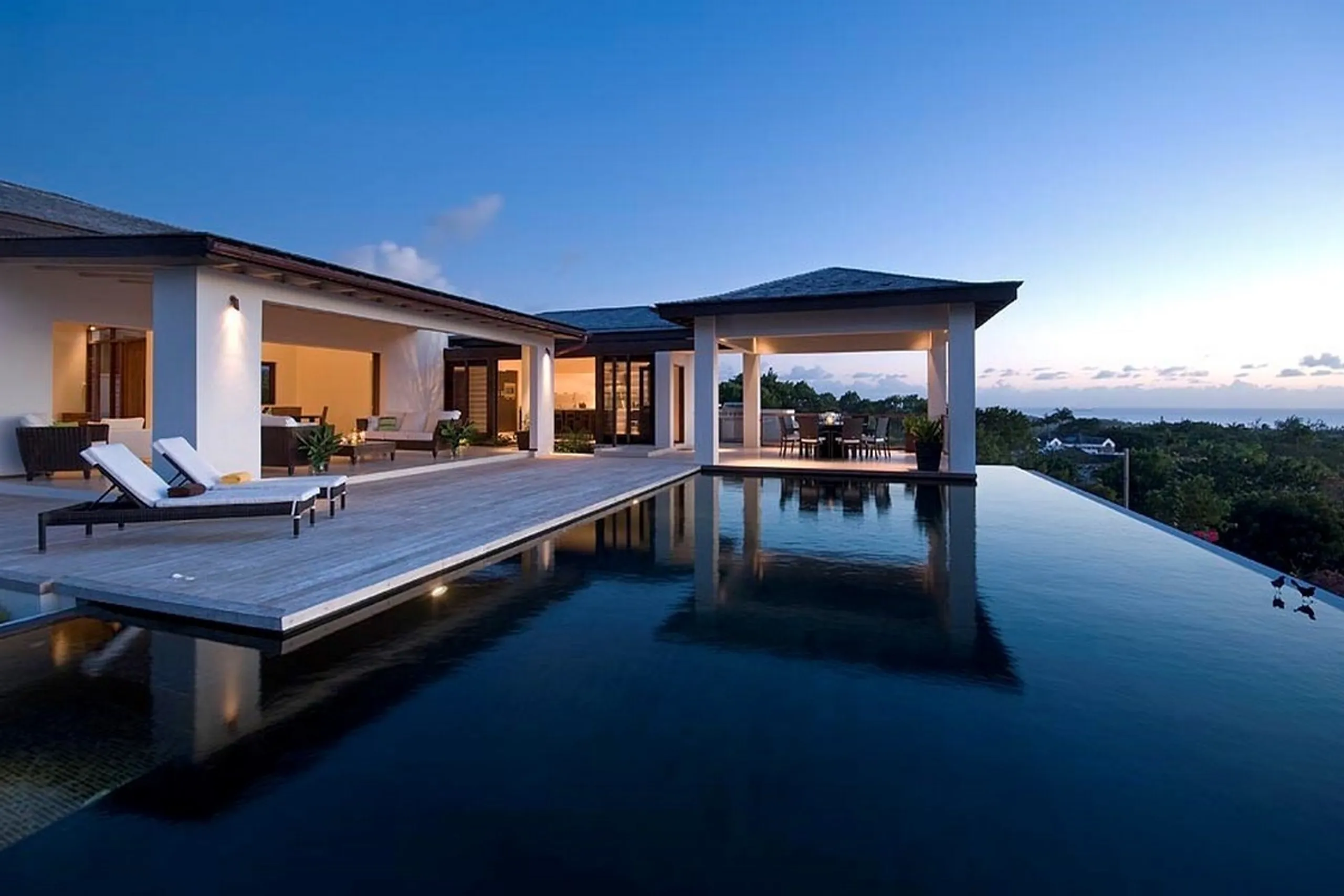 Grandiose Contemporary Villa with Private Pool and 360-Degree Panoramic Views, Westmoreland