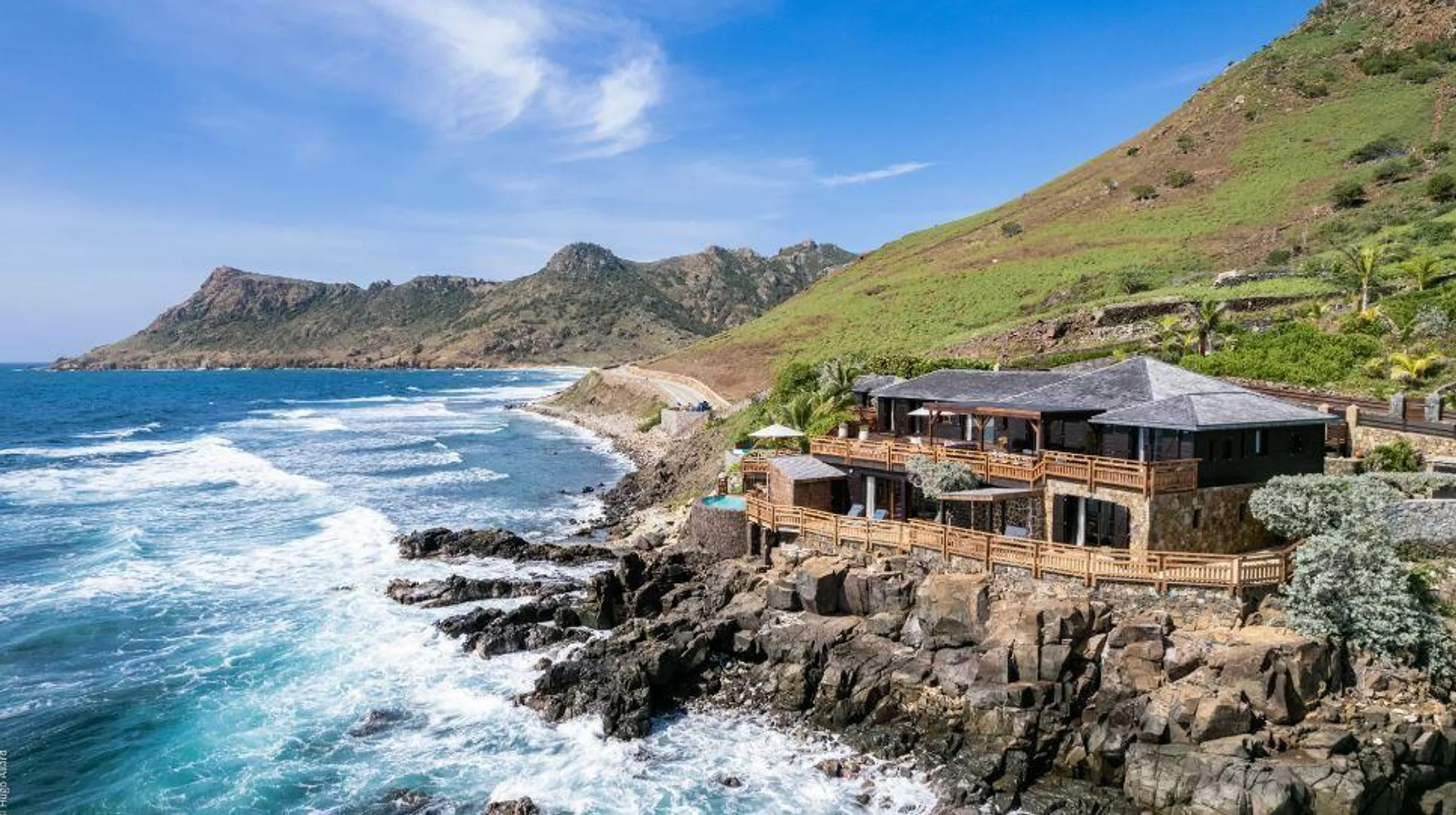 Serene Private Ocean View Villa with Heated Pool and Jacuzzi — photograph 3