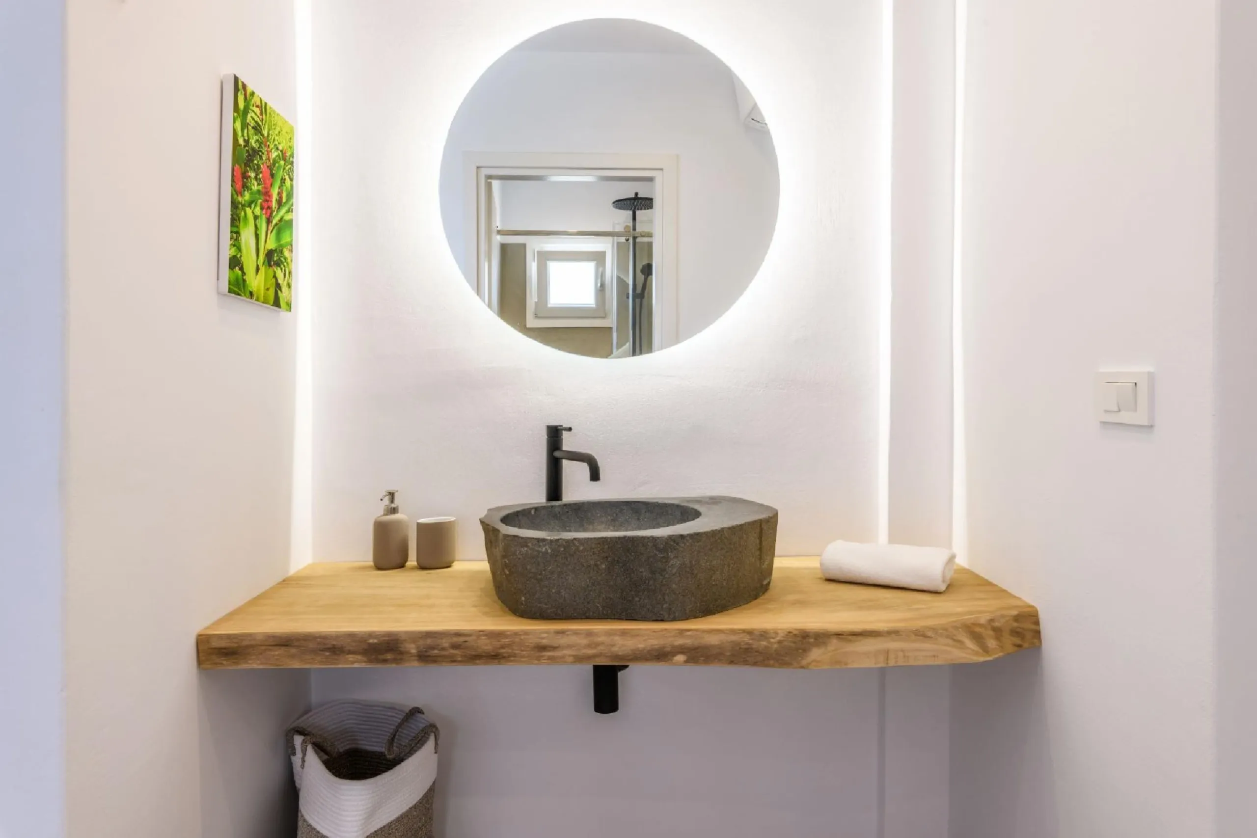 Mykonos Greek Style Villa with Stunning Sea Views — photograph 12