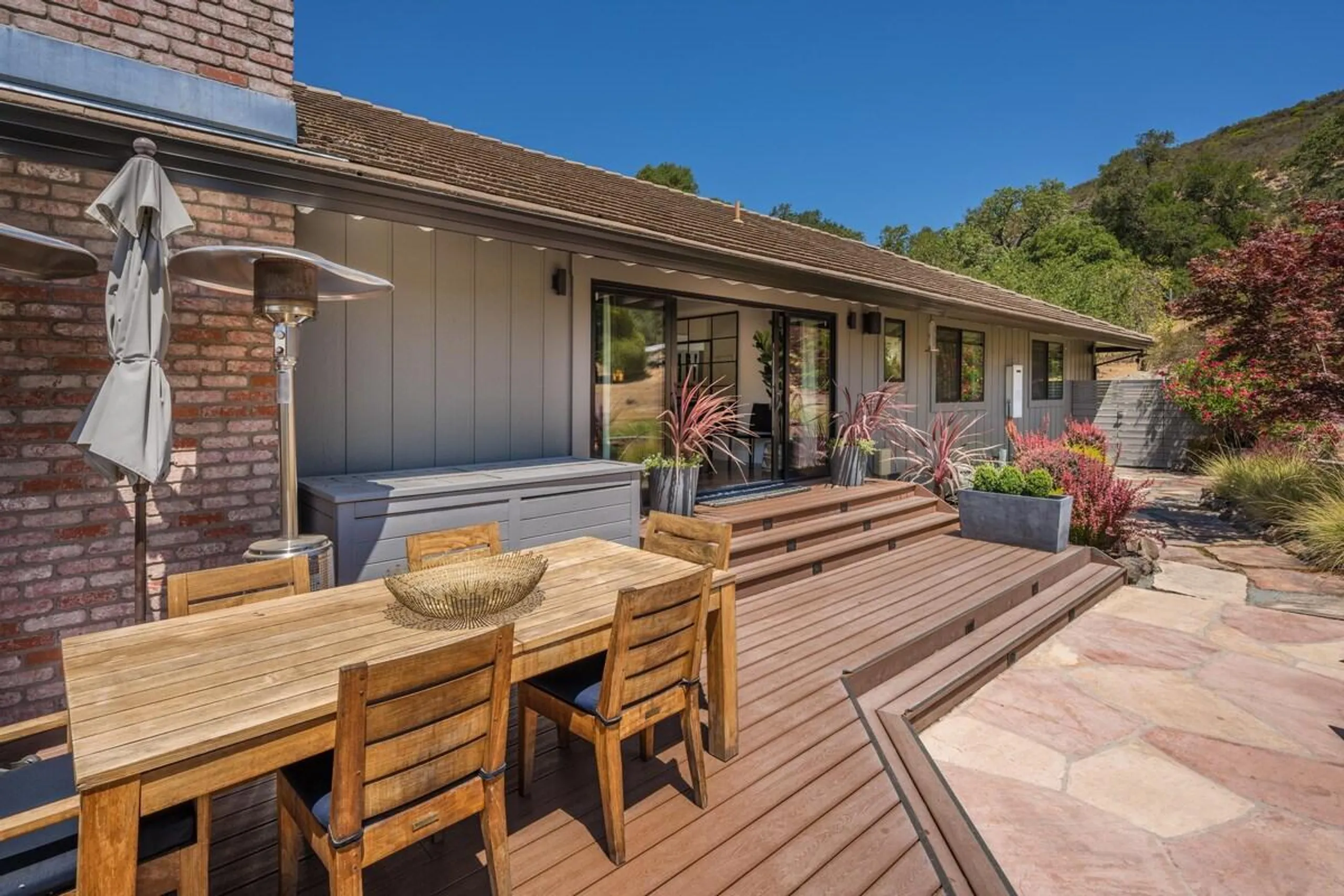 Chic Calistoga Wine Ranch Estate with Pool, Hot Tub and Tennis — photograph 7