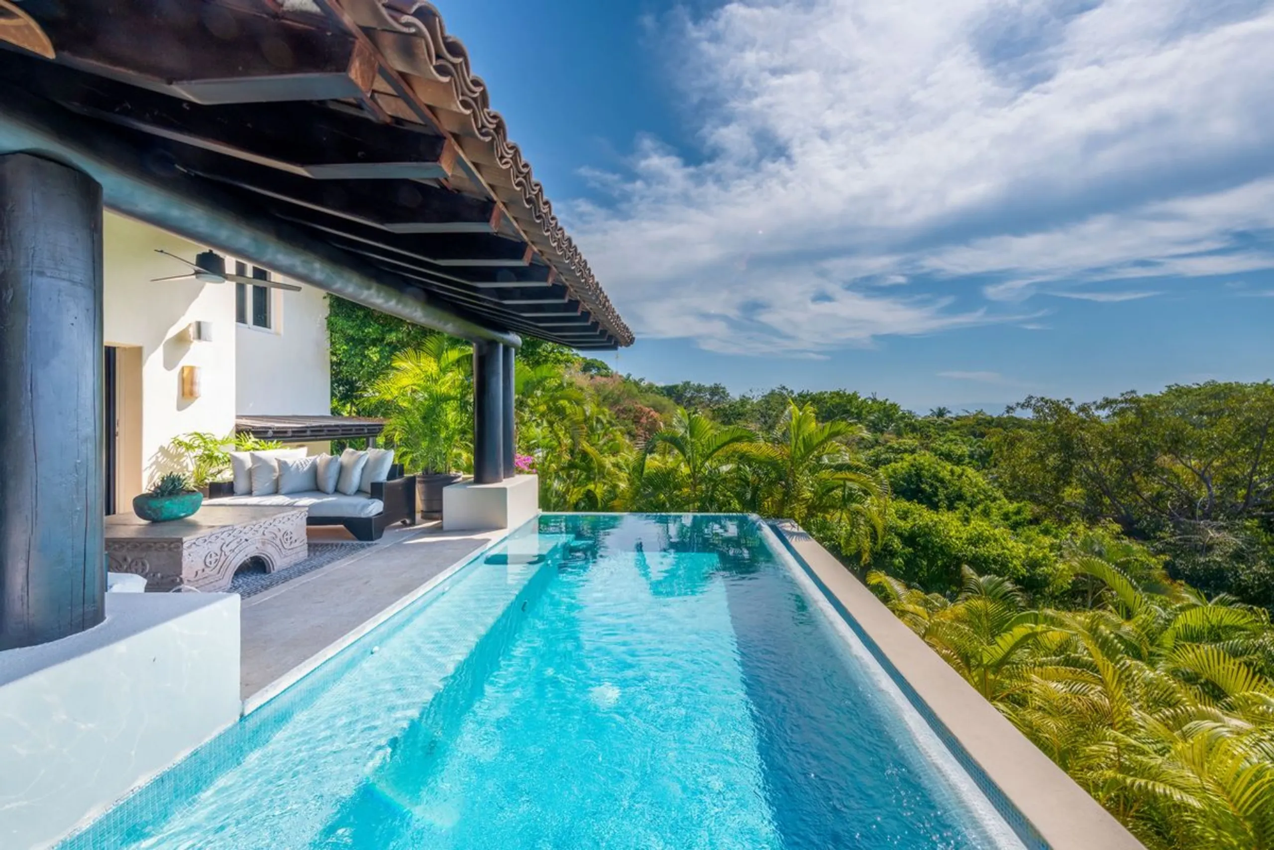 Four Seasons Punta Mita 4-Bedroom Oceanview Villa with Infinity Pool — photograph 3
