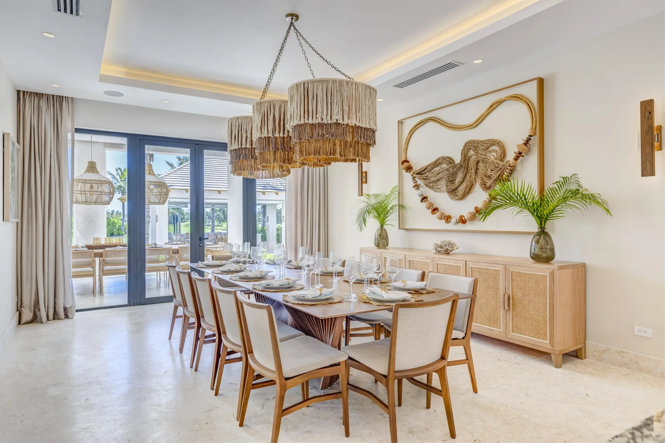Majestic Haven Villa with Private Pool and Golf View — photograph 6
